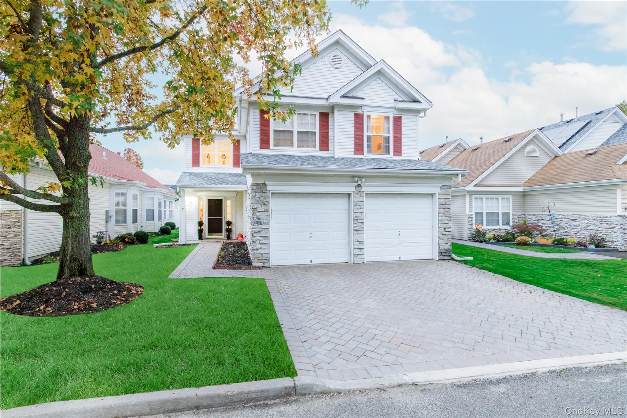 #2 photo, 17 Ariel Drive, サフォーク郡 Middle Island , NY 11953