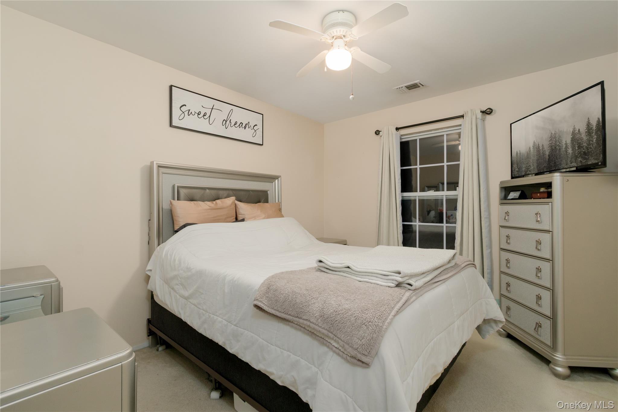 #20 photo, 17 Ariel Drive, サフォーク郡 Middle Island , NY 11953