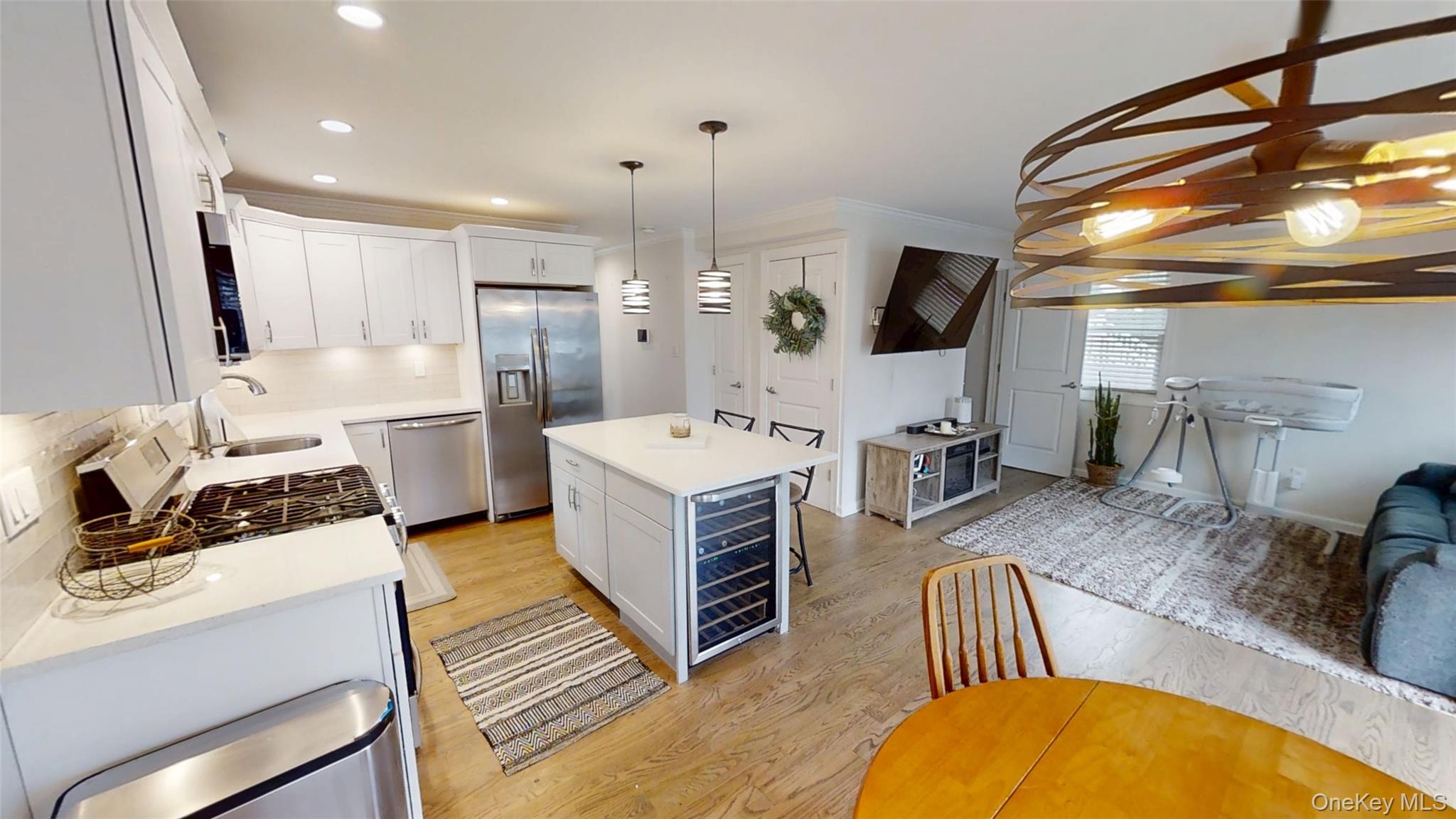 #4 photo, 144 Woodrow Parkway, West Babylon , NY 11704