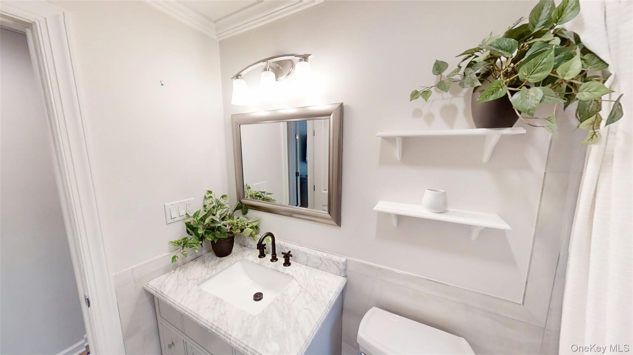 #8 photo, 144 Woodrow Parkway, West Babylon , NY 11704