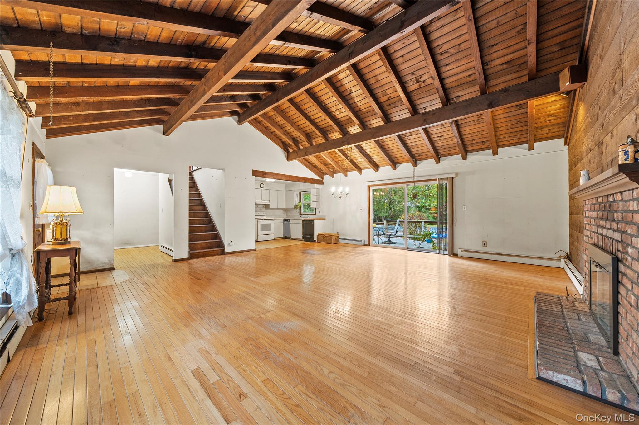 #2 photo, 4 Acorn Path, サフォーク郡 East Quogue , NY 11942