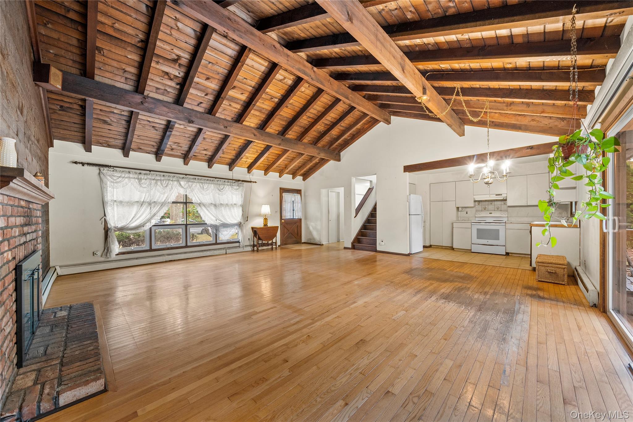 #4 photo, 4 Acorn Path, サフォーク郡 East Quogue , NY 11942