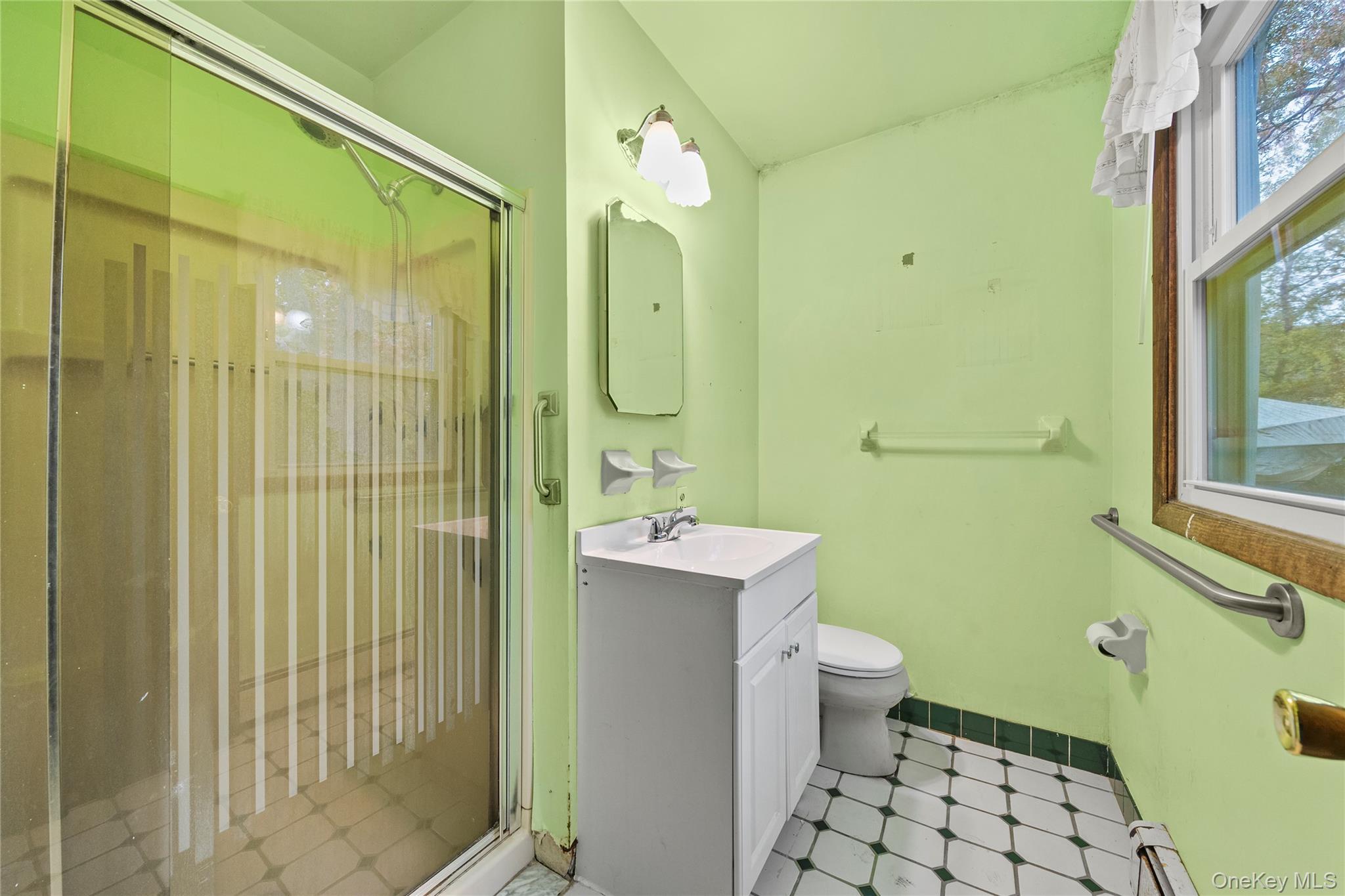 #9 photo, 4 Acorn Path, サフォーク郡 East Quogue , NY 11942