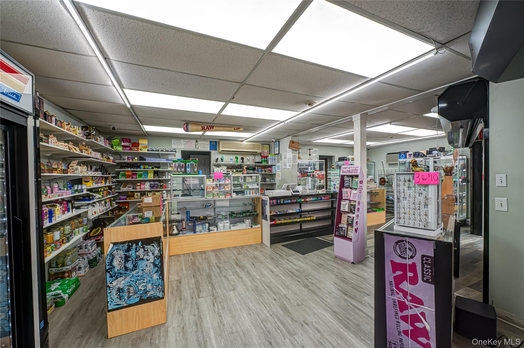 #10 photo, 19 Granny Road, Farmingville , NY 11738