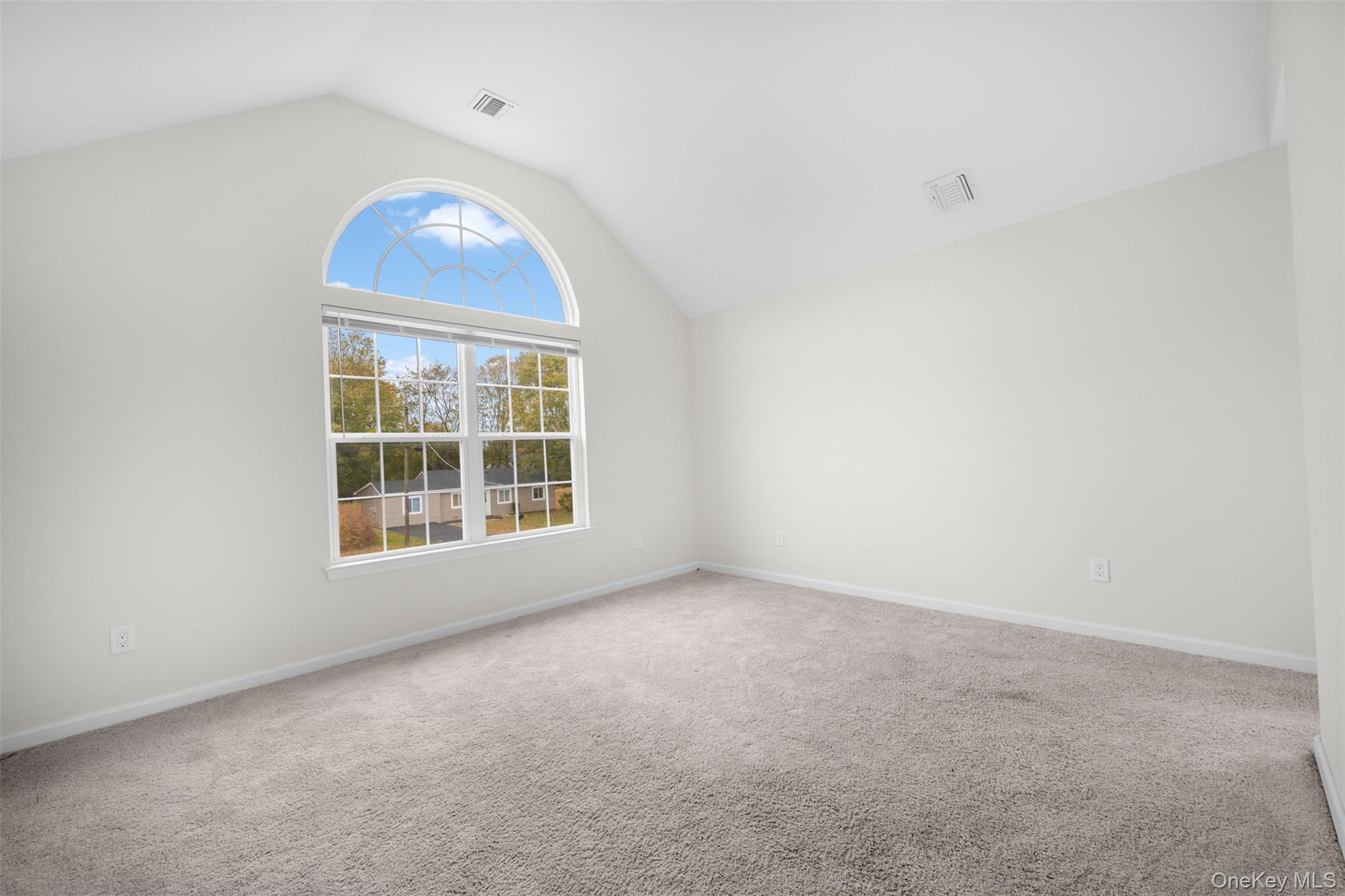 #13 photo, 730 Provost Avenue, サフォーク郡 Bellport , NY 11713