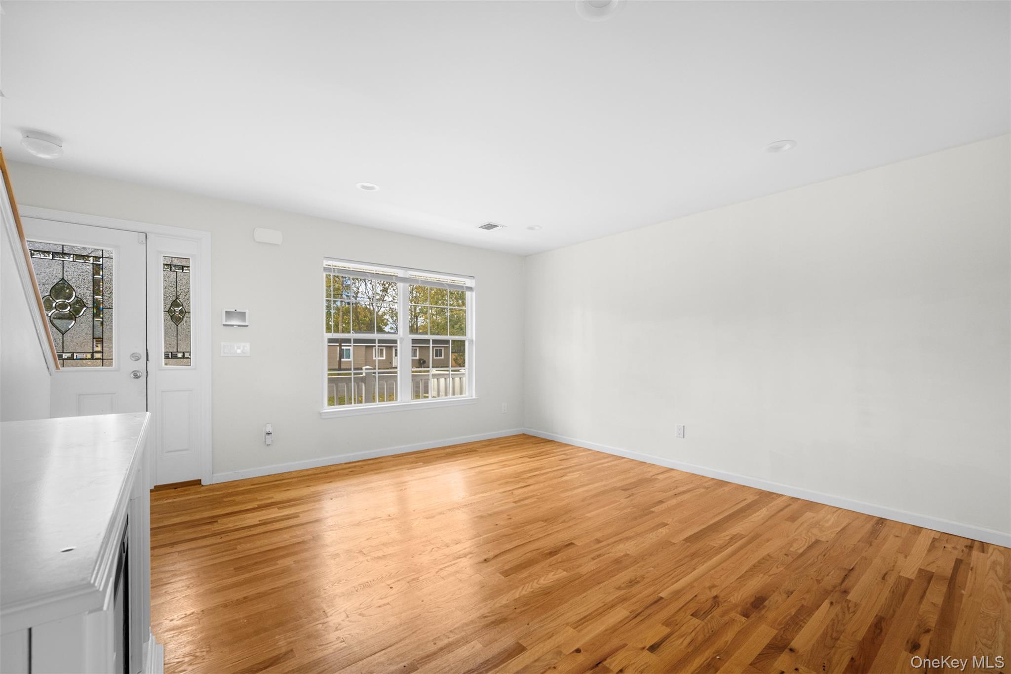 #6 photo, 730 Provost Avenue, サフォーク郡 Bellport , NY 11713