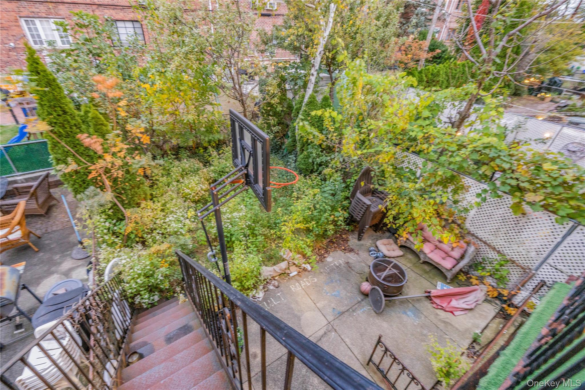 #19 photo, 6223 69th Place, クイーンズ区 Middle Village , NY 11379