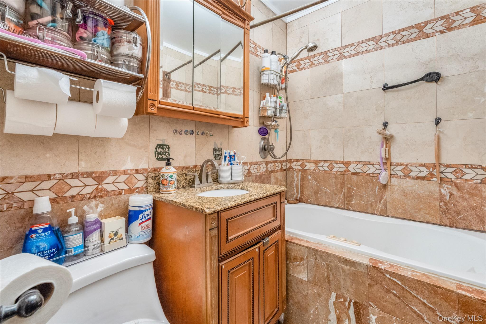 #9 photo, 6223 69th Place, クイーンズ区 Middle Village , NY 11379