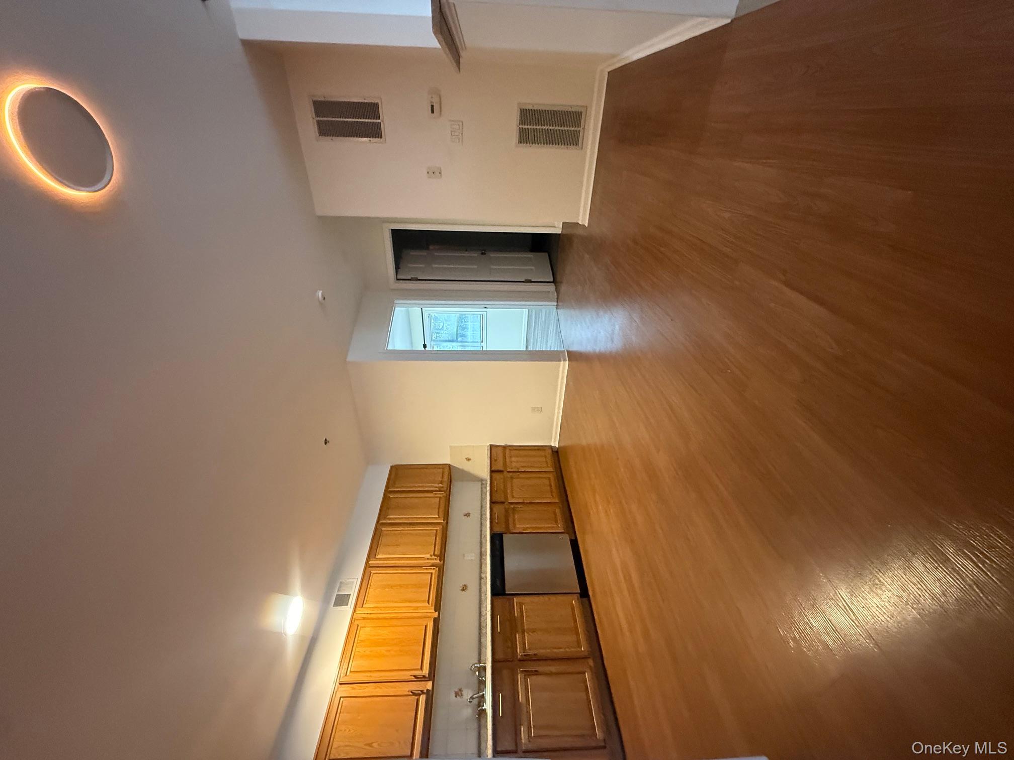 #3 photo, 192 Osborne Road, Harrison , NY 10528