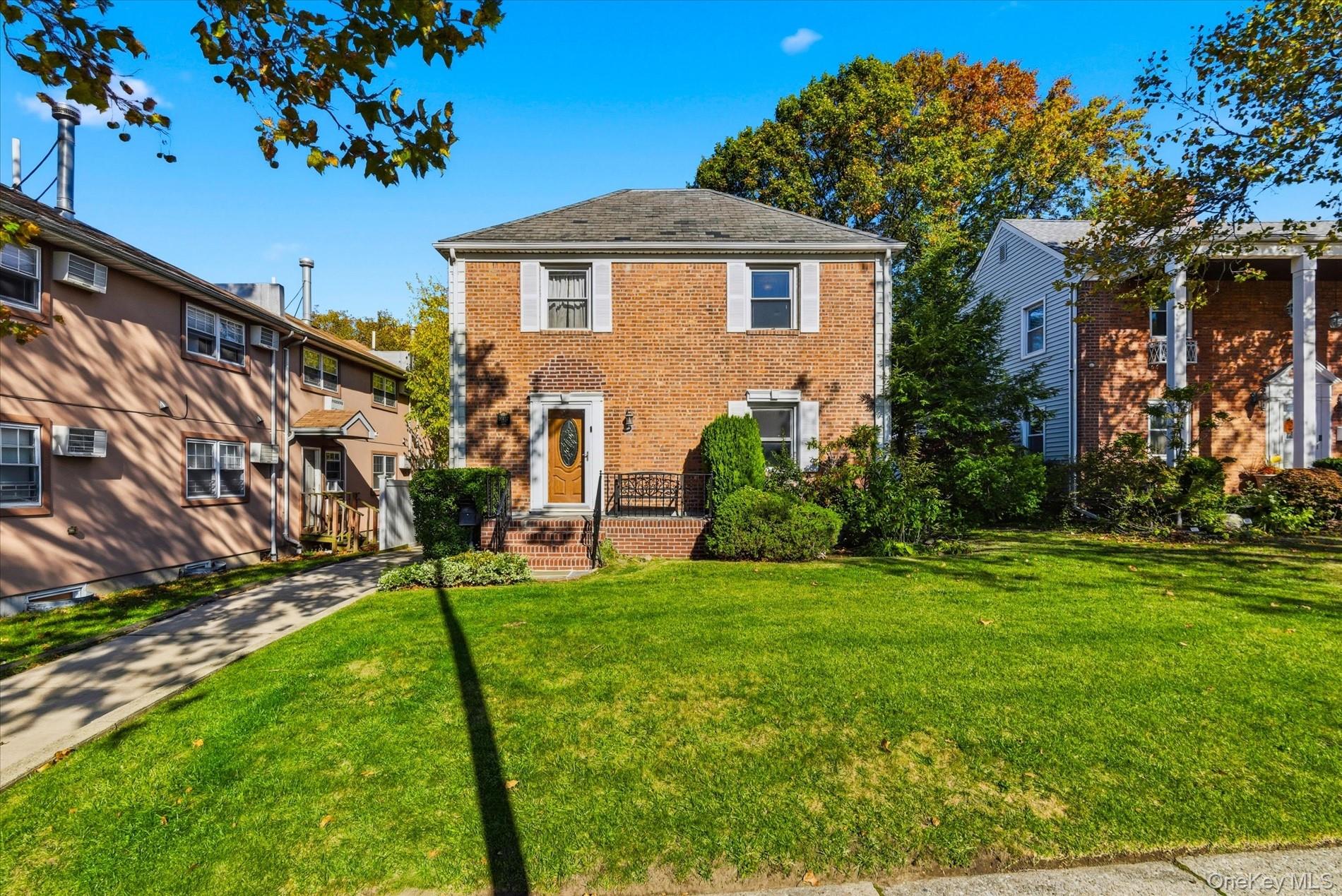 #2 photo, 164-37 Grand Central Parkway, クイーンズ区 Hillcrest (Queens) , NY 11432