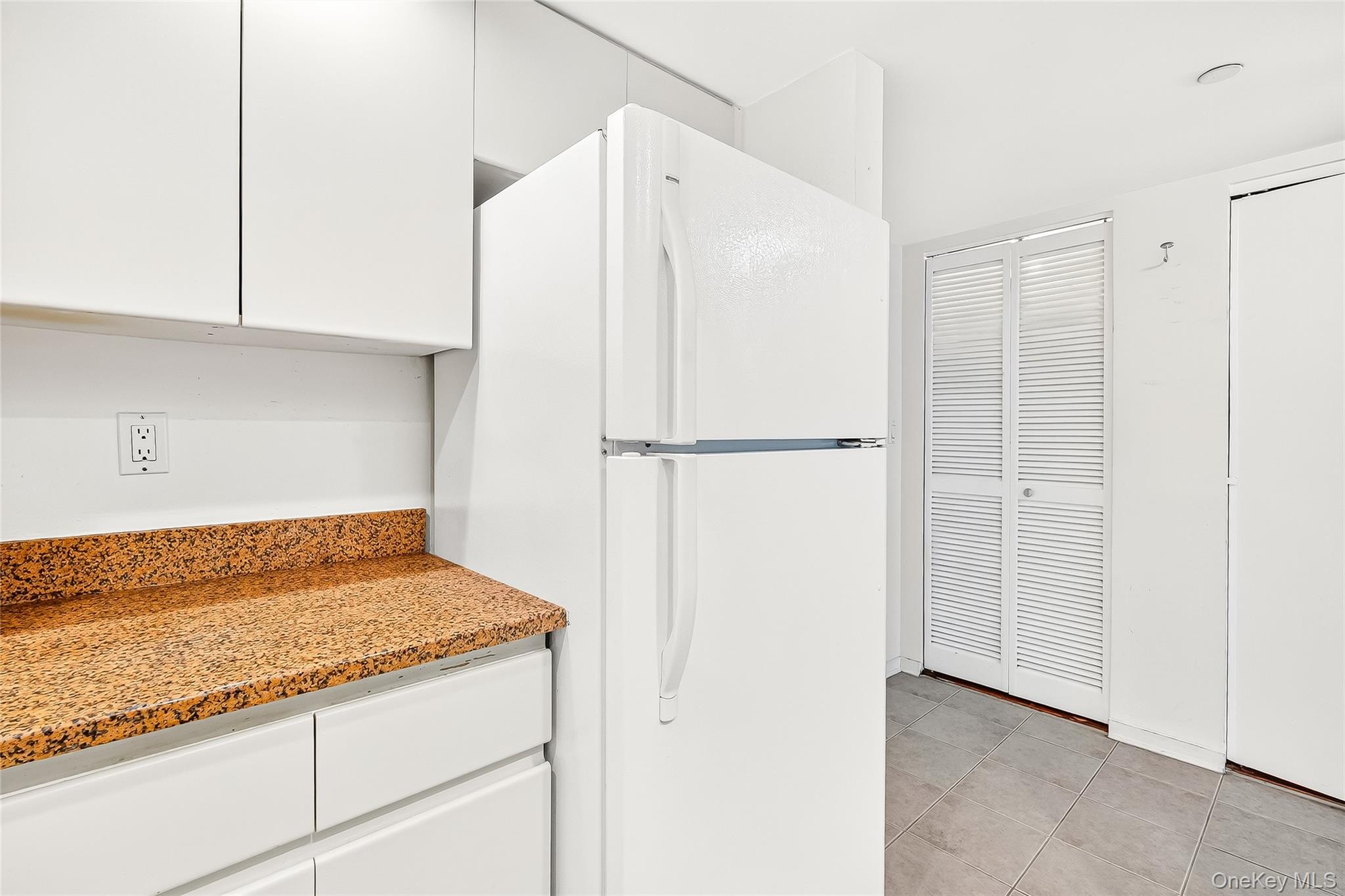 #14 photo, 10 Stewart Place, White Plains , NY 10603