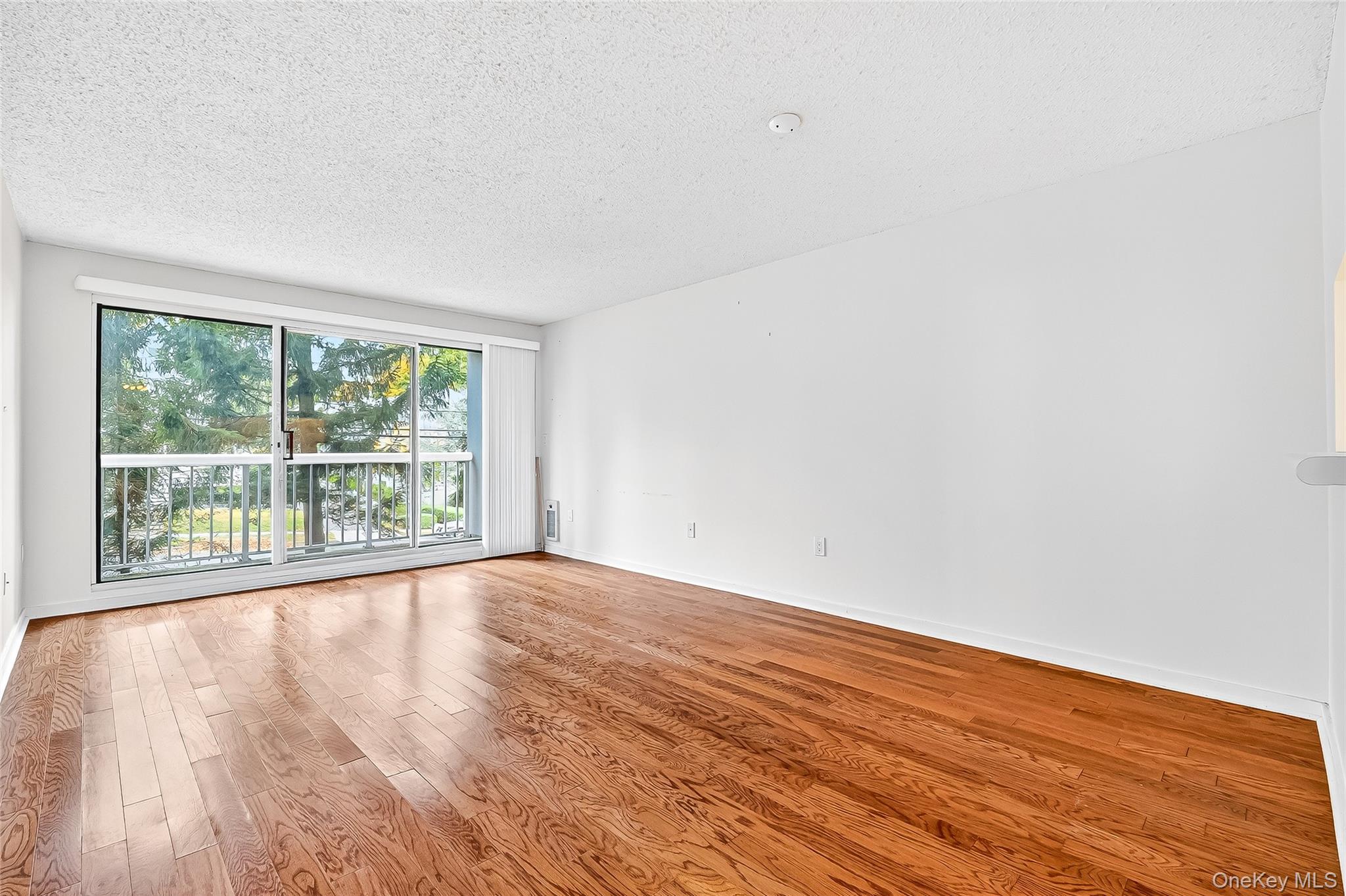 #17 photo, 10 Stewart Place, White Plains , NY 10603