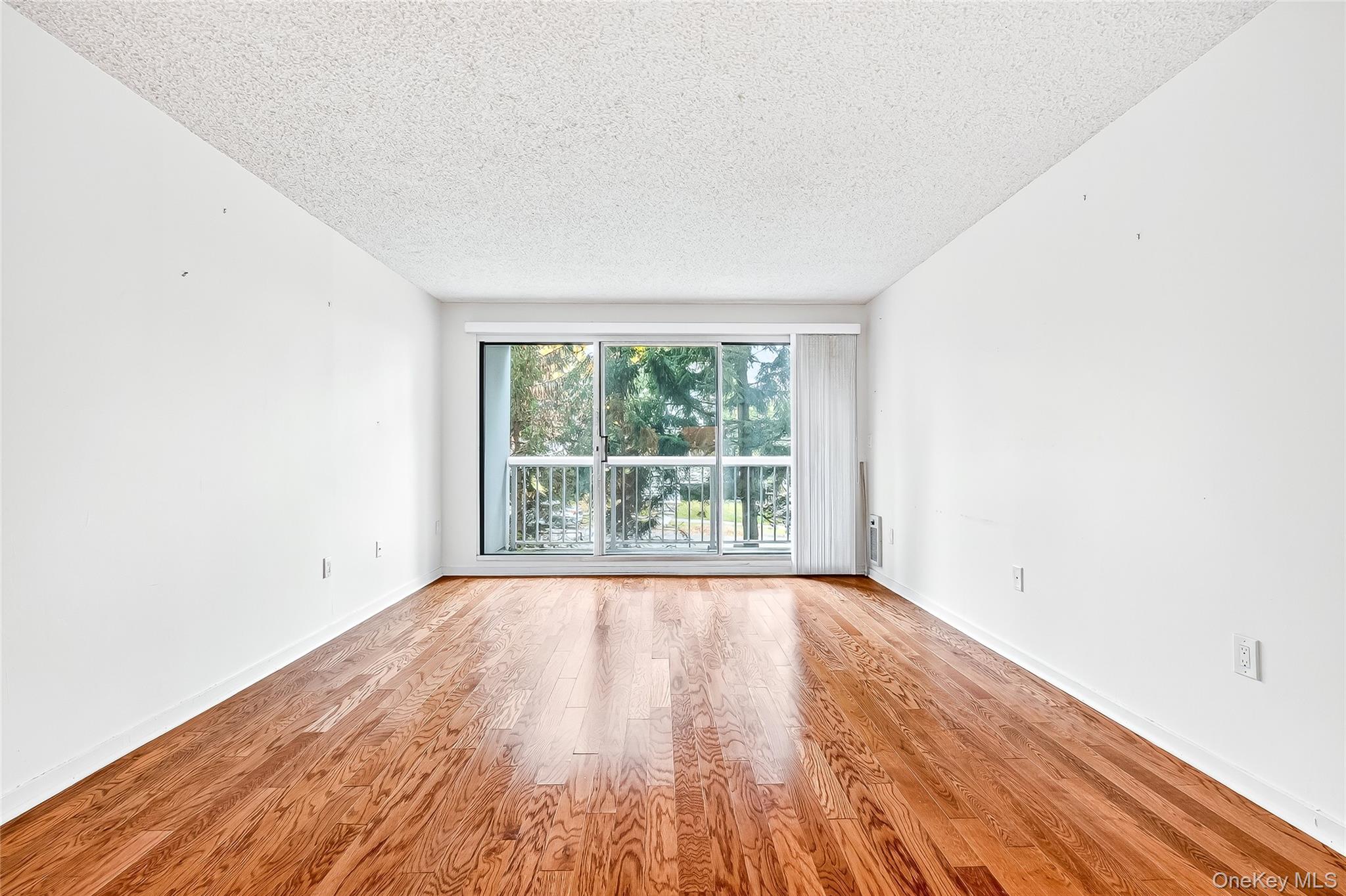 #18 photo, 10 Stewart Place, White Plains , NY 10603