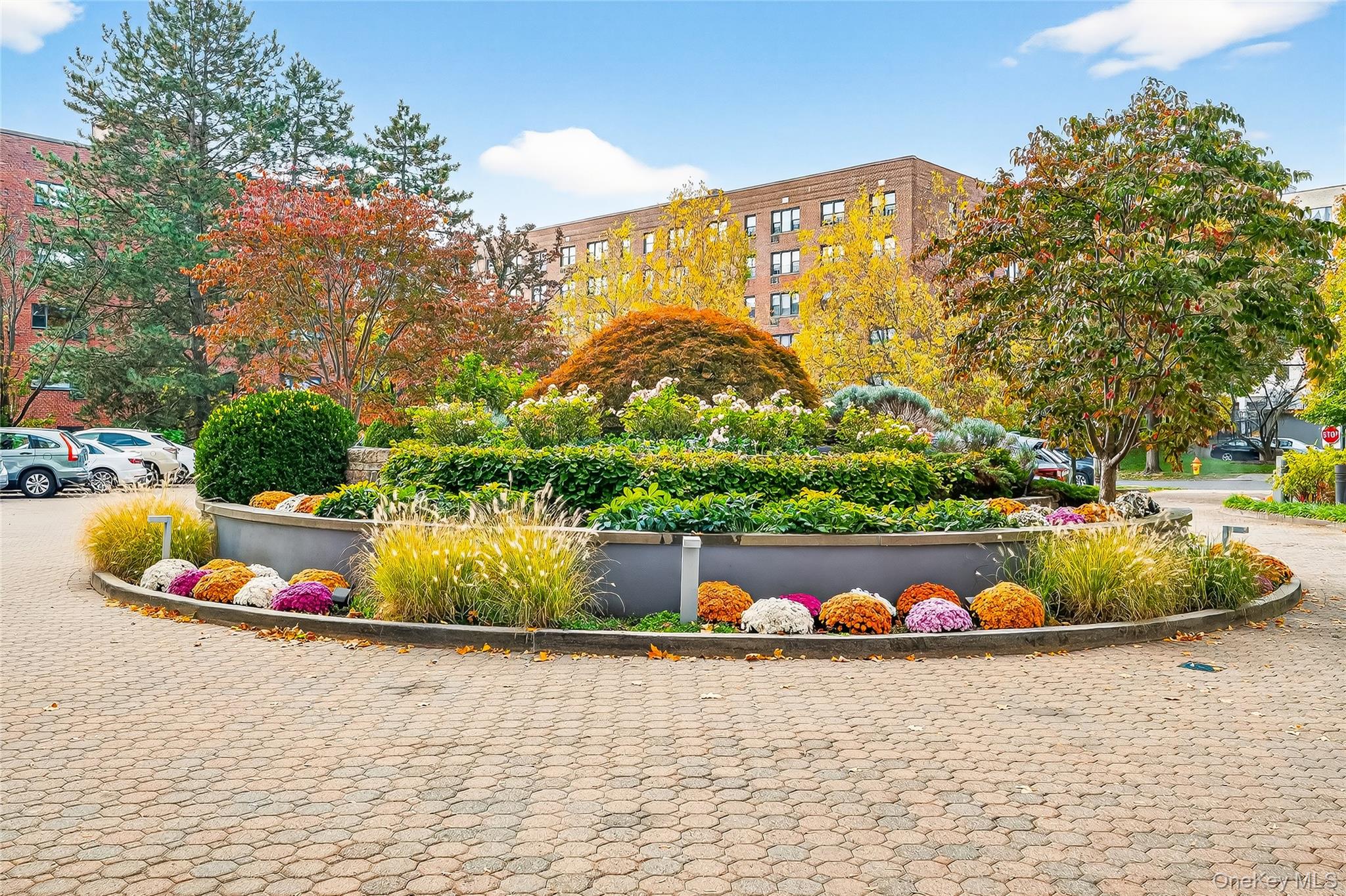 #4 photo, 10 Stewart Place, White Plains , NY 10603