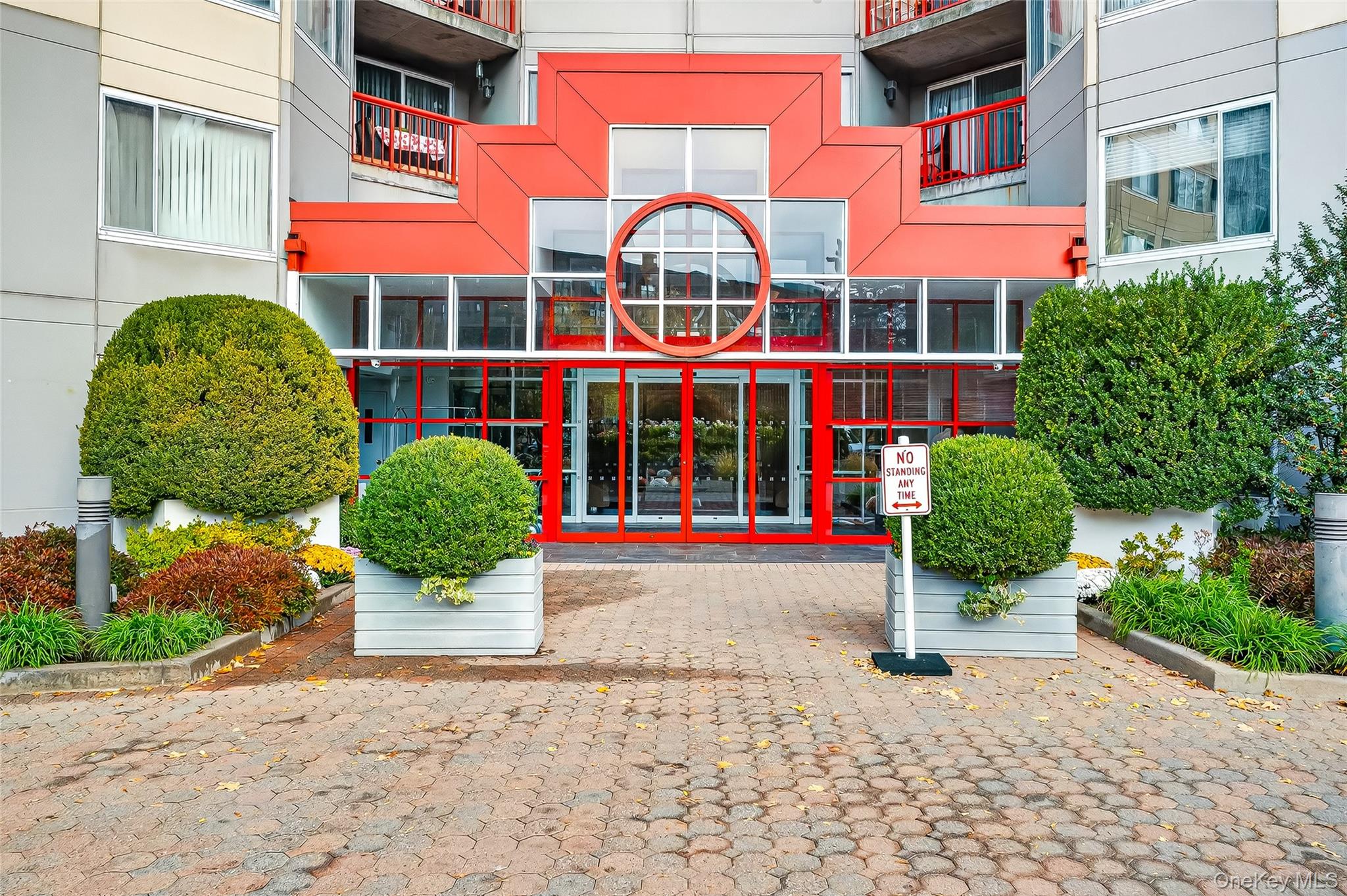 #5 photo, 10 Stewart Place, White Plains , NY 10603