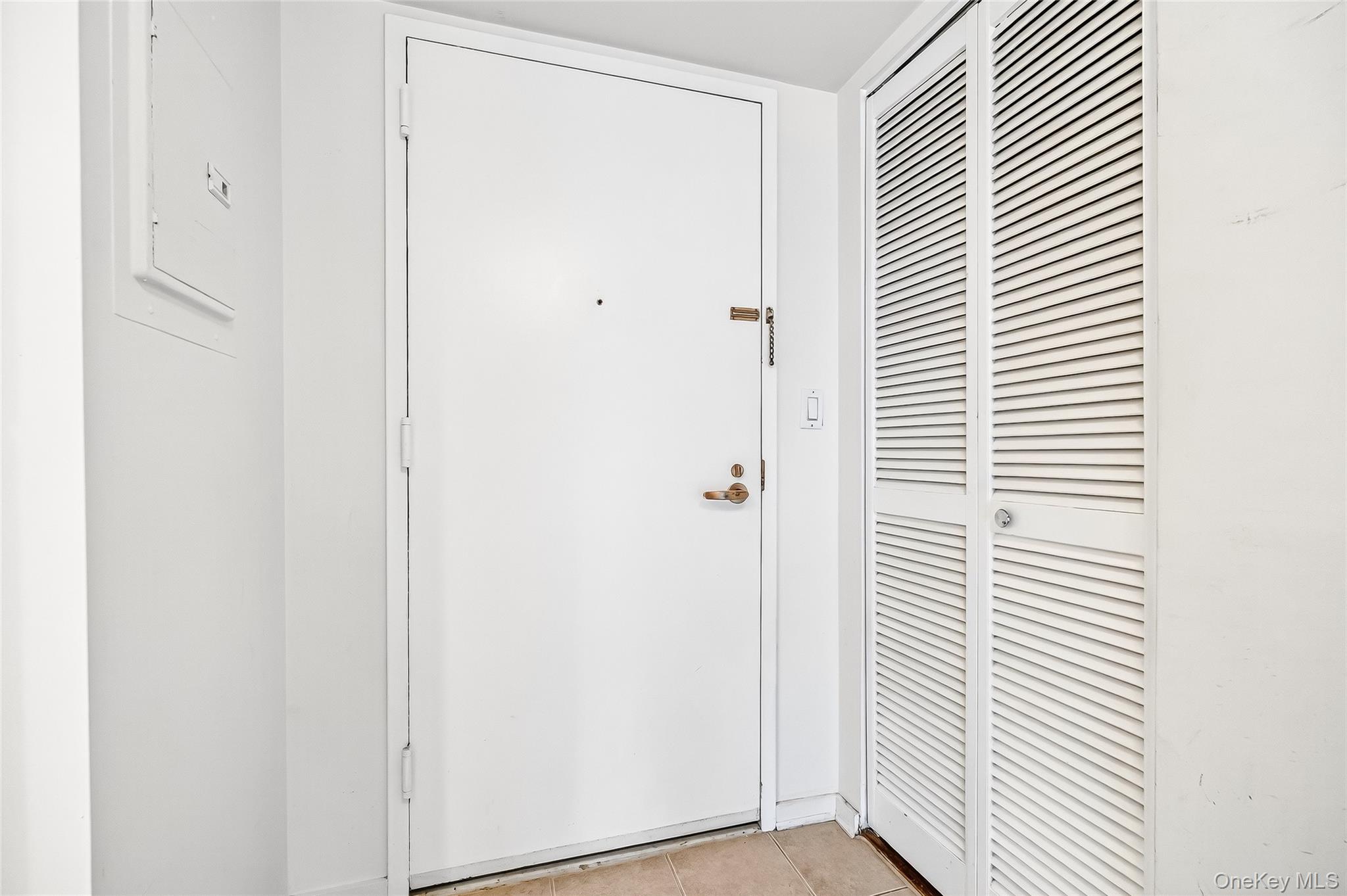 #9 photo, 10 Stewart Place, White Plains , NY 10603