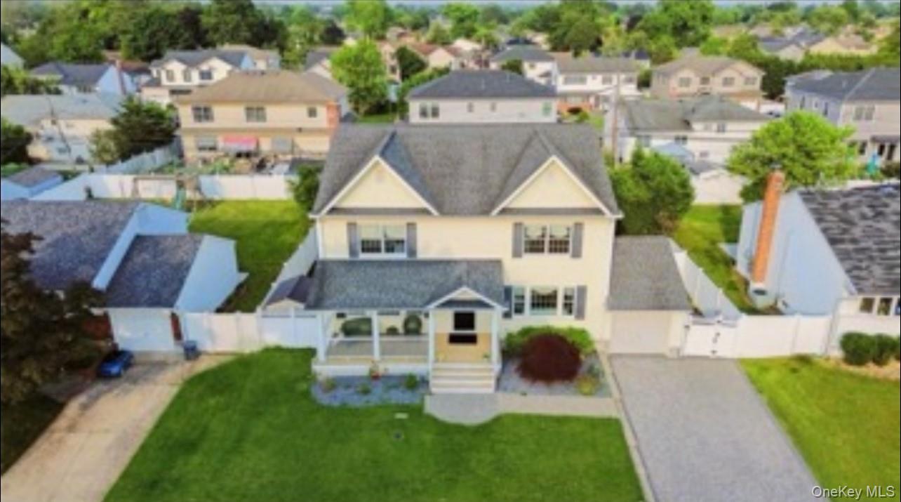 #2 photo, 47 Syosset Circle, Syosset , NY 11791