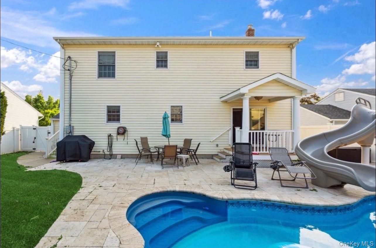 #20 photo, 47 Syosset Circle, Syosset , NY 11791