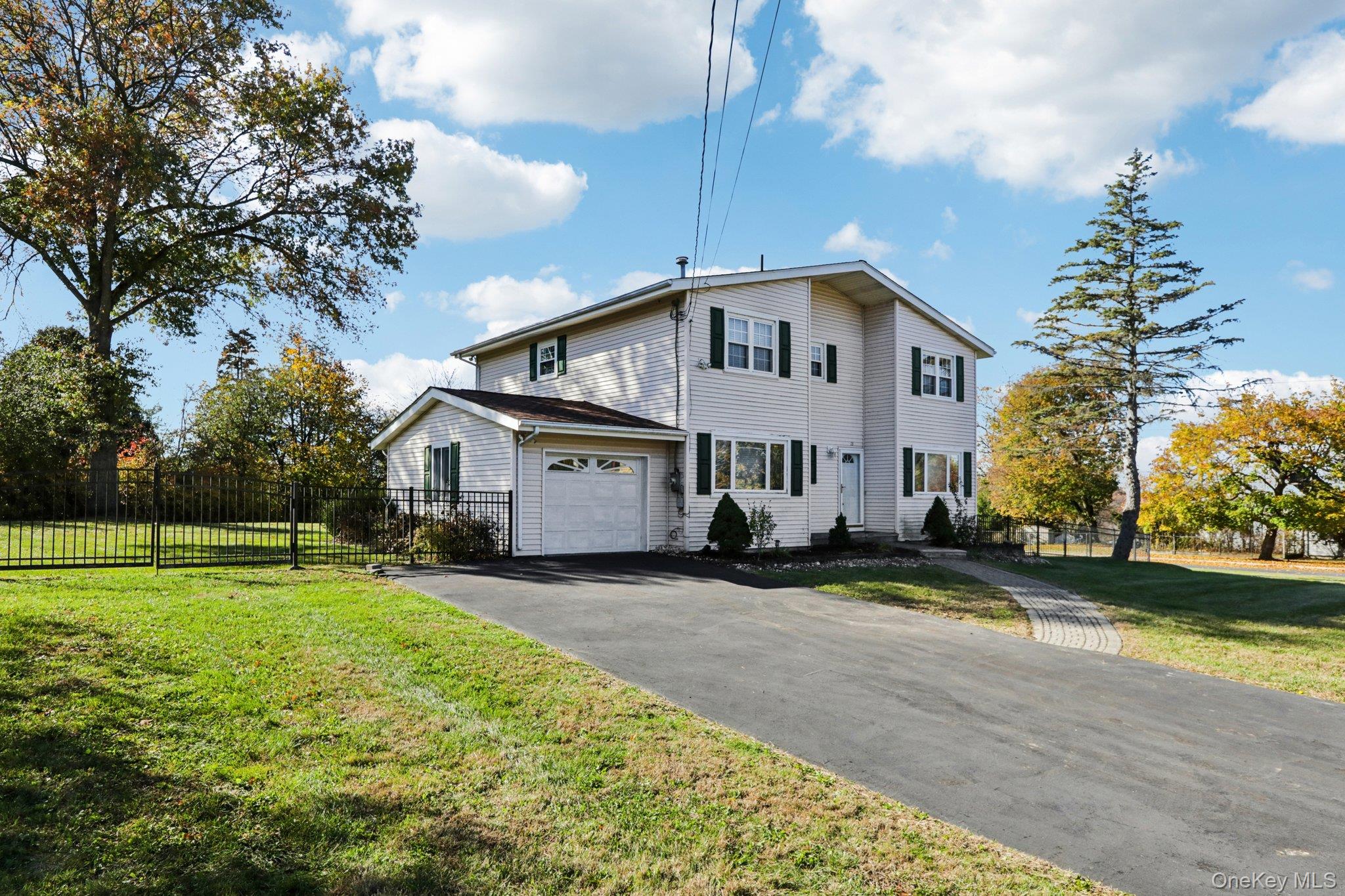 #2 photo, 13 Wedgewood Drive, Goshen , NY 10924