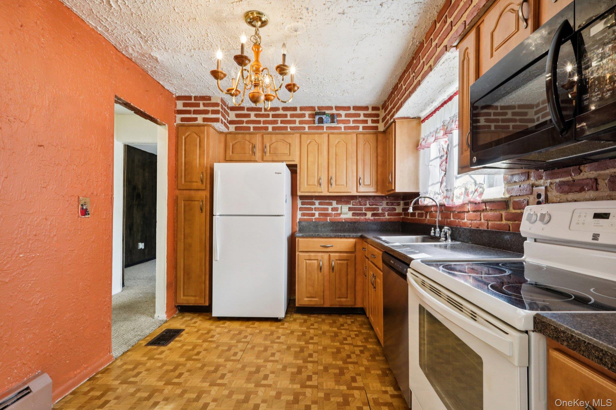 #8 photo, 13 Wedgewood Drive, Goshen , NY 10924