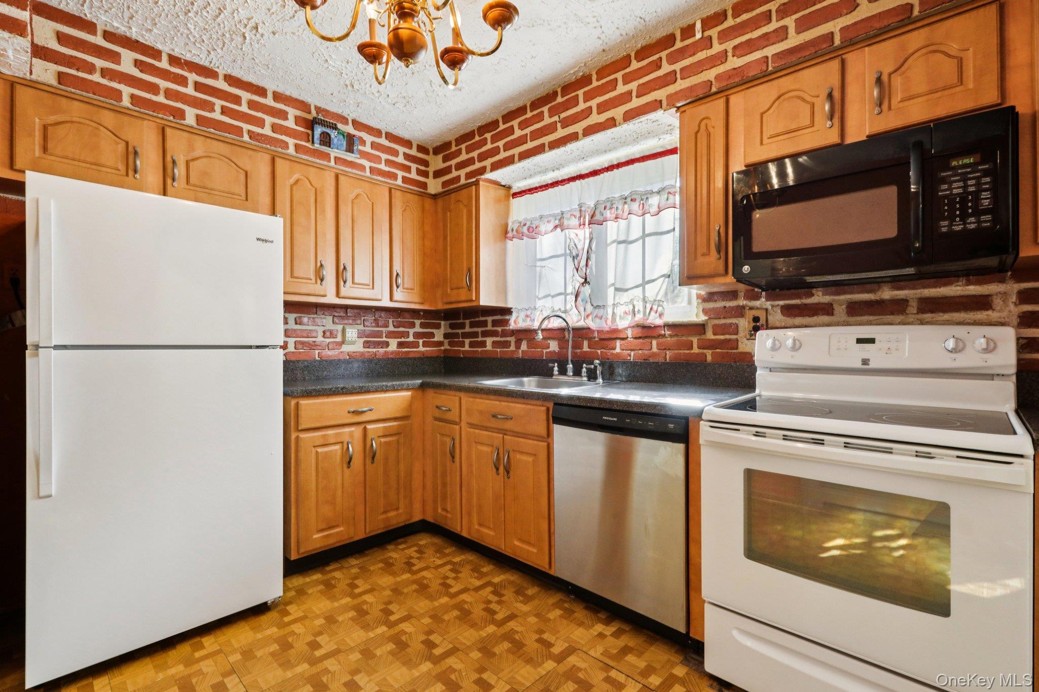 #9 photo, 13 Wedgewood Drive, Goshen , NY 10924