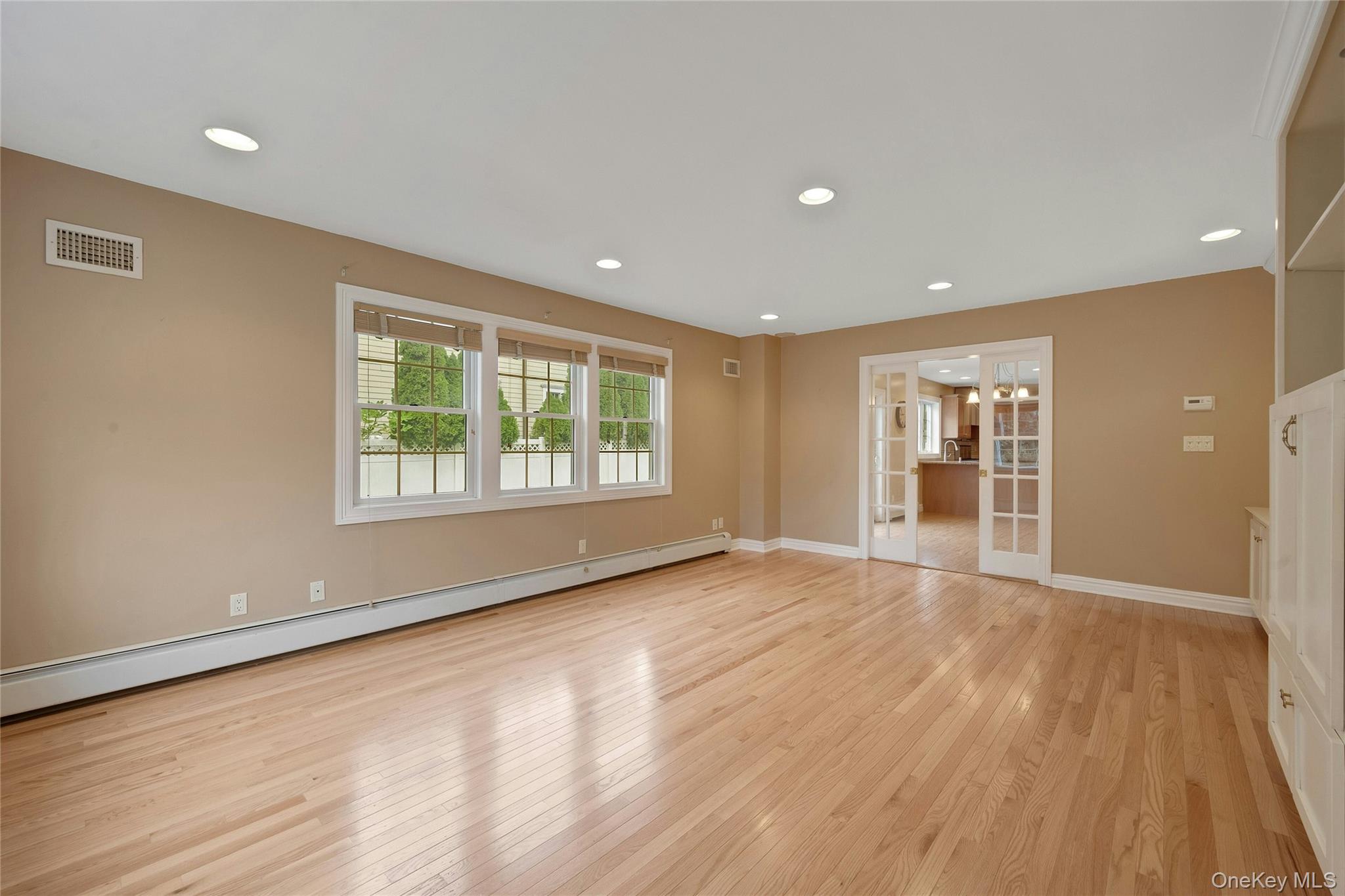 #18 photo, 95 Clarence Road, Scarsdale , NY 10583