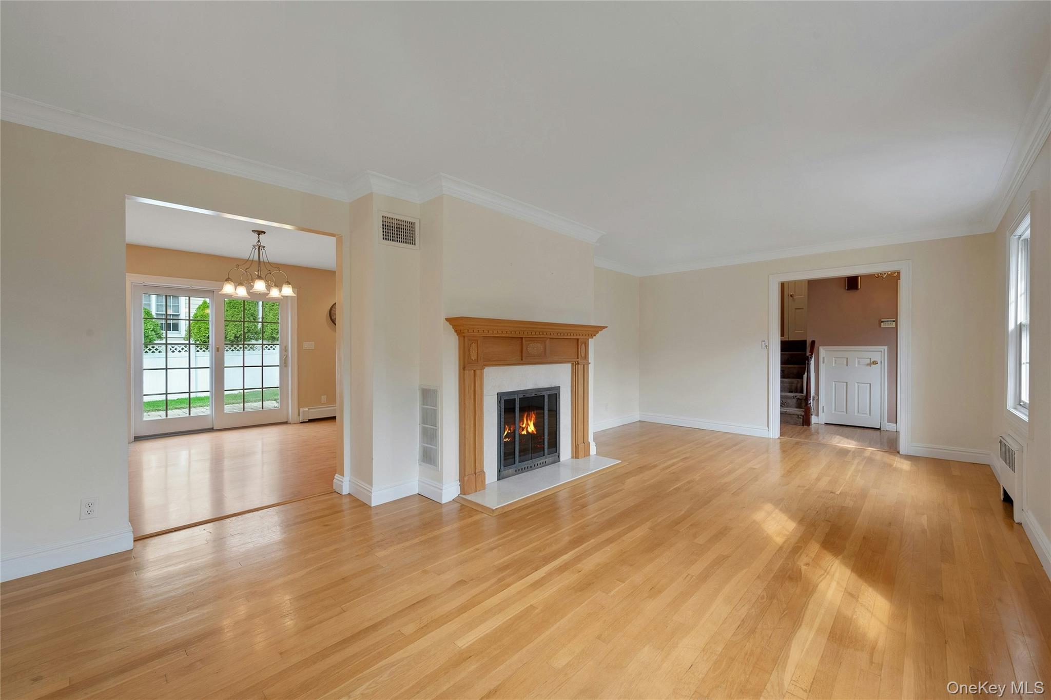 #7 photo, 95 Clarence Road, Scarsdale , NY 10583