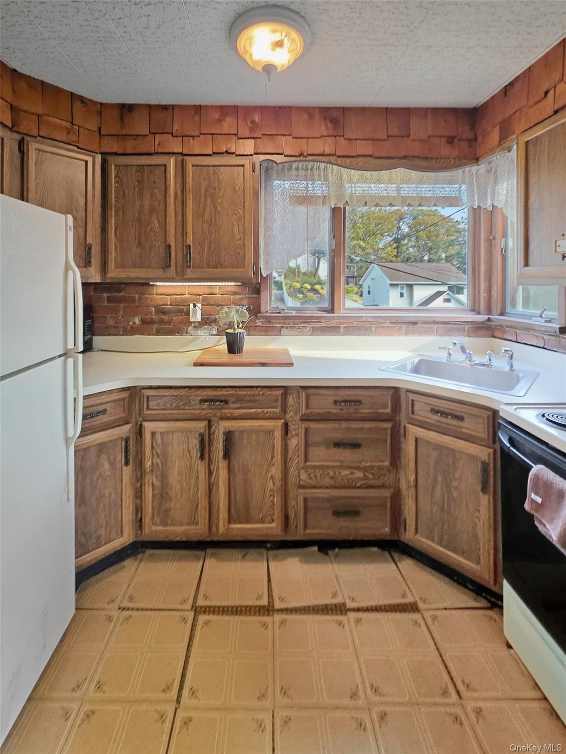 #5 photo, 92 14th Street, Verplanck , NY 10596