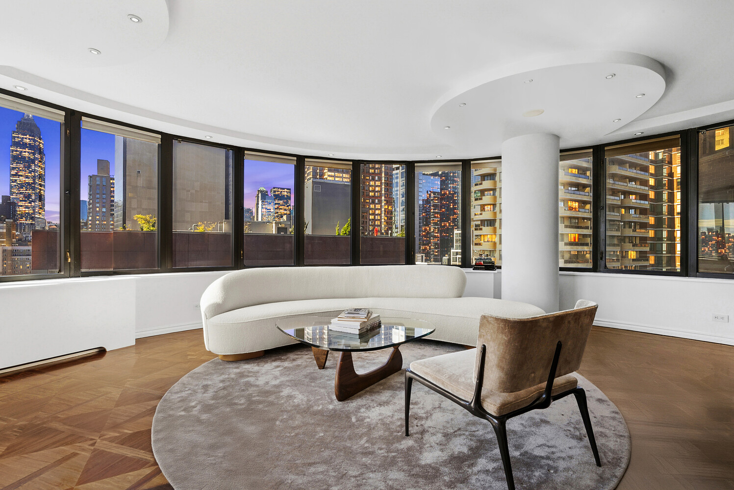 #3 photo, 330 E 38TH Street, マンハッタン Murray Hill , NY 10016