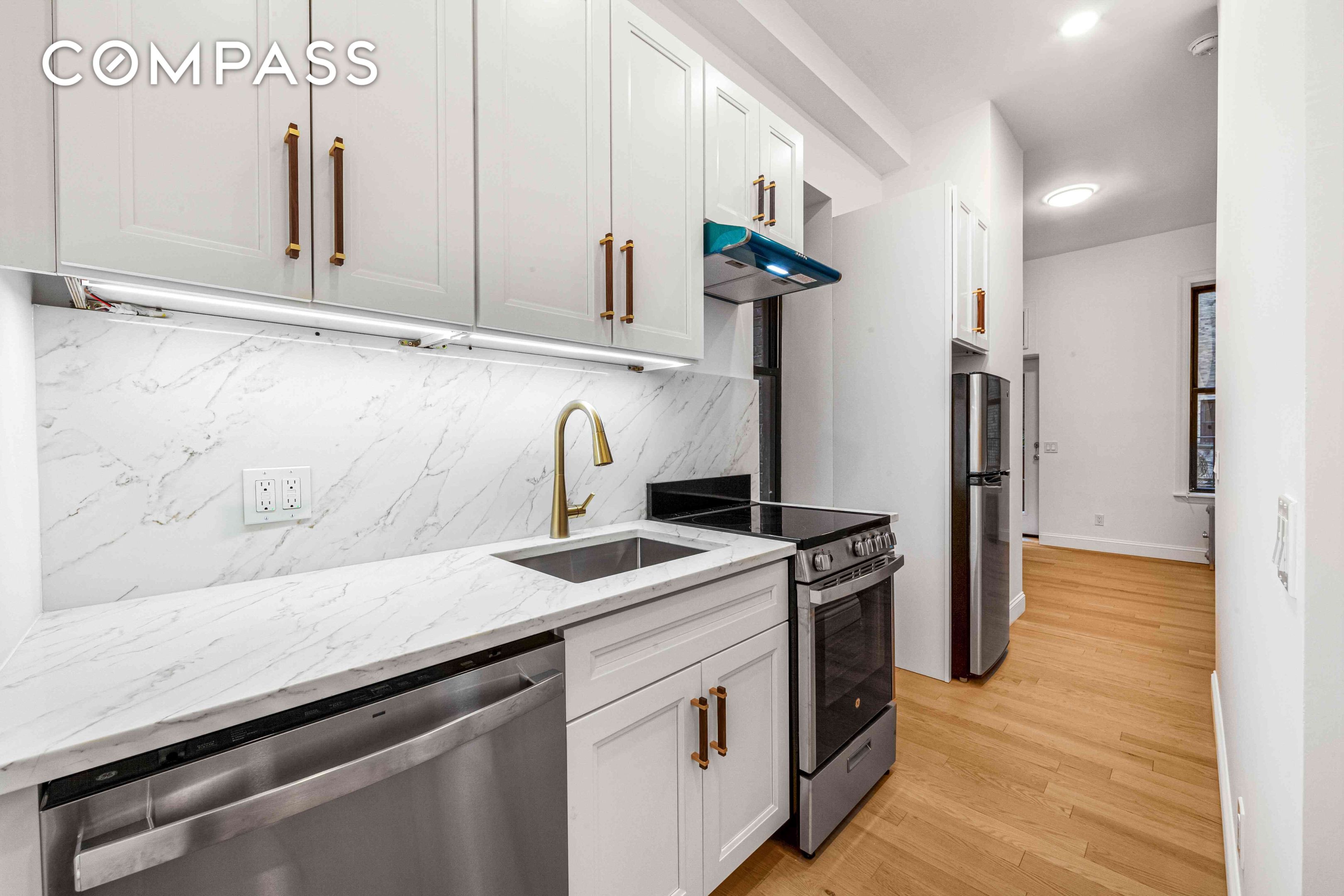 #11 photo, New York City, マンハッタン East Village , NY 10003