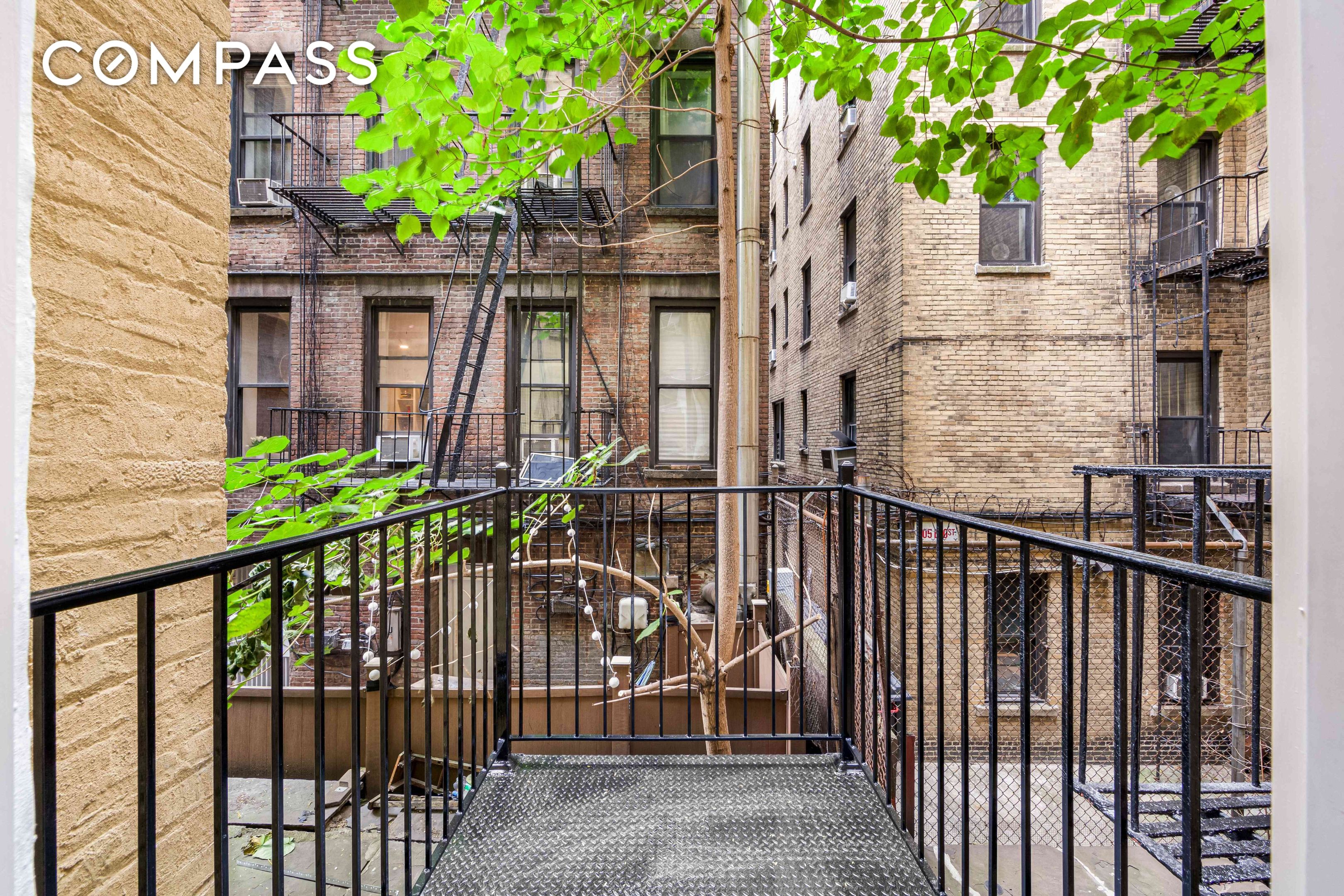 #14 photo, New York City, マンハッタン East Village , NY 10003