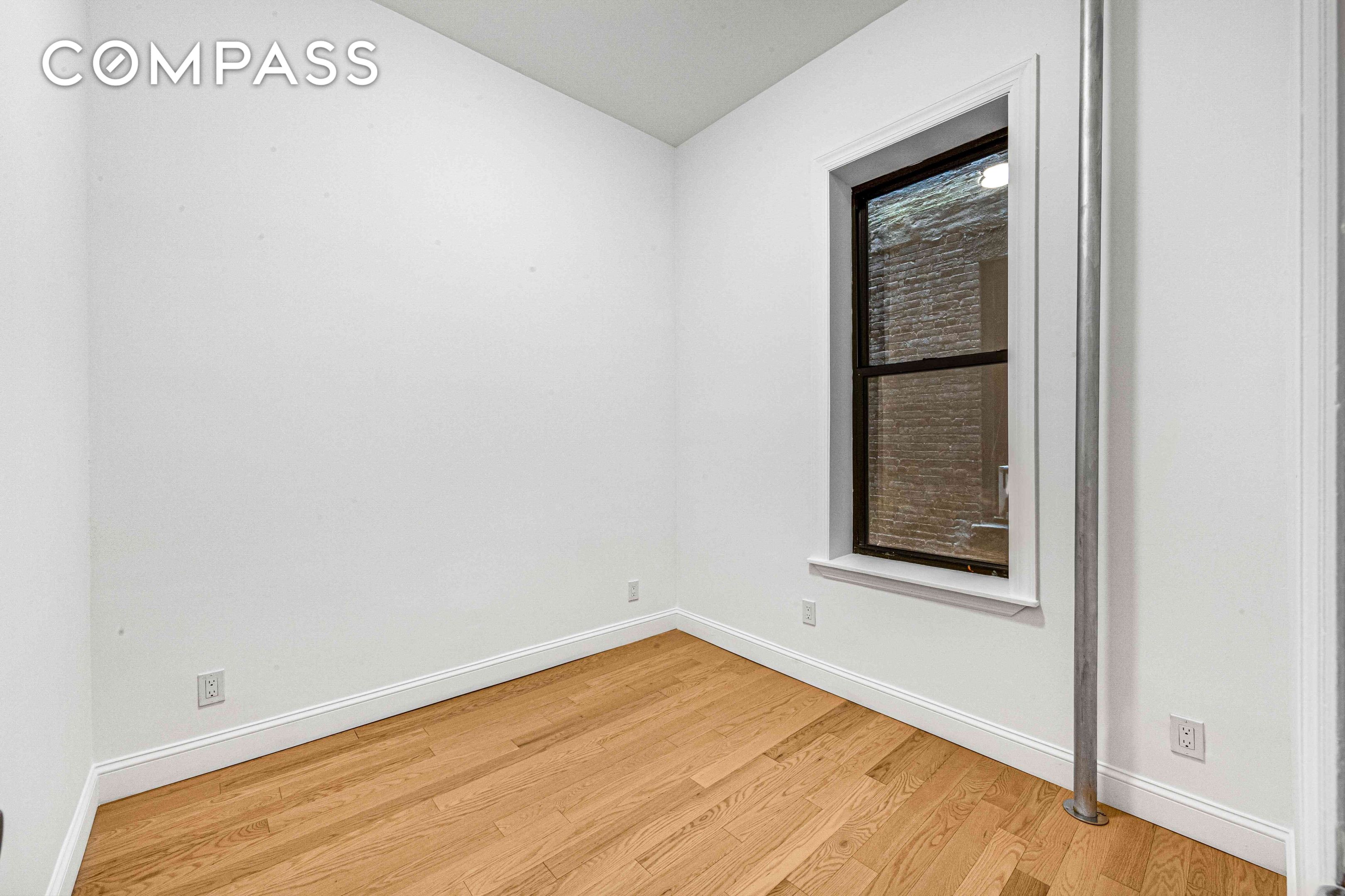 #15 photo, New York City, マンハッタン East Village , NY 10003