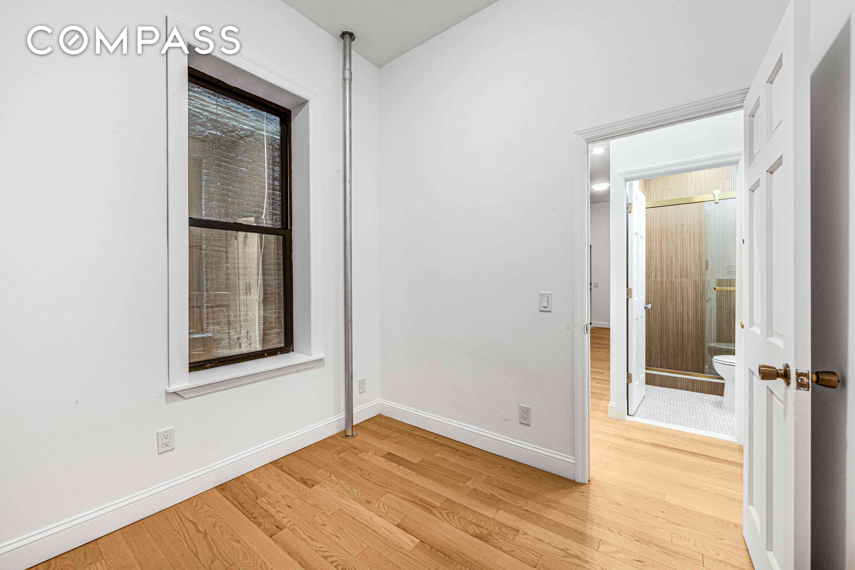 #16 photo, New York City, マンハッタン East Village , NY 10003