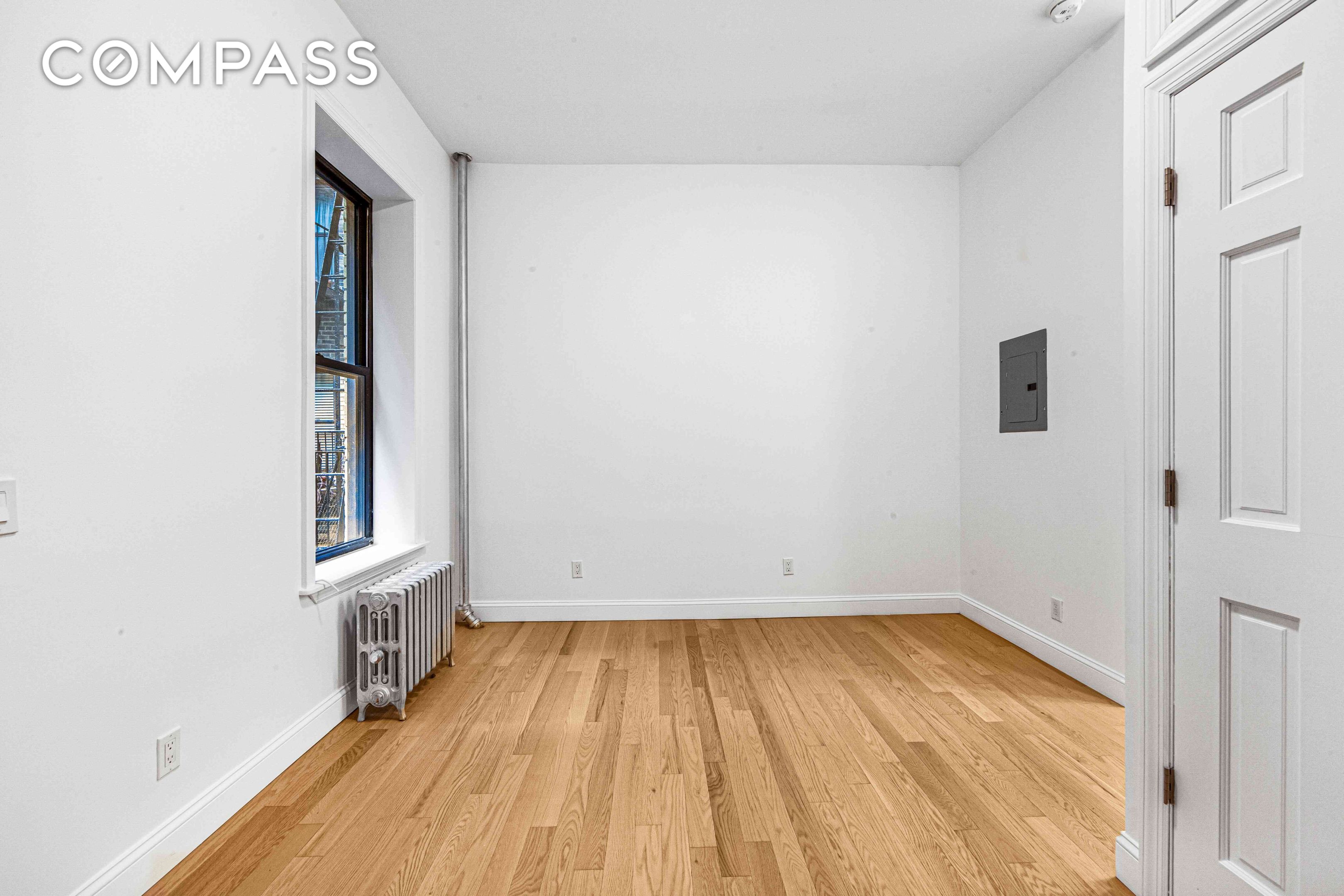 #9 photo, New York City, マンハッタン East Village , NY 10003