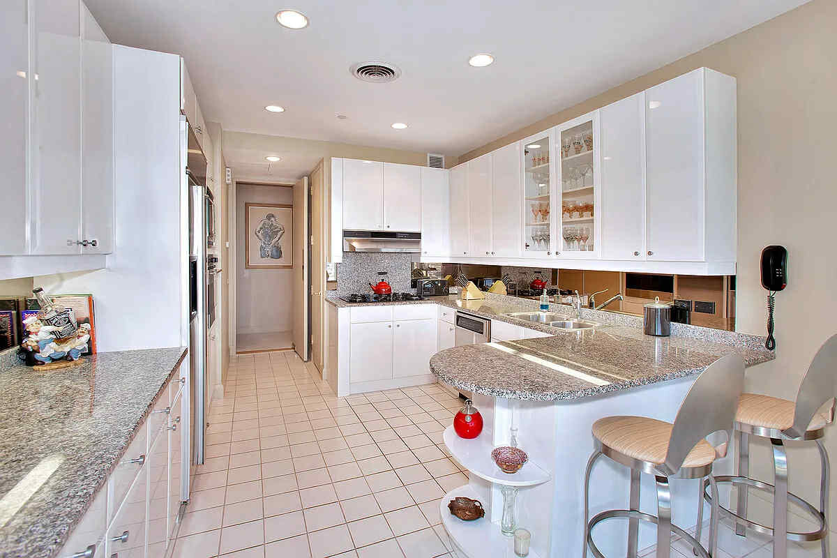 #7 photo, 845 UNITED NATIONS Plaza, マンハッタン Turtle Bay , NY 10017