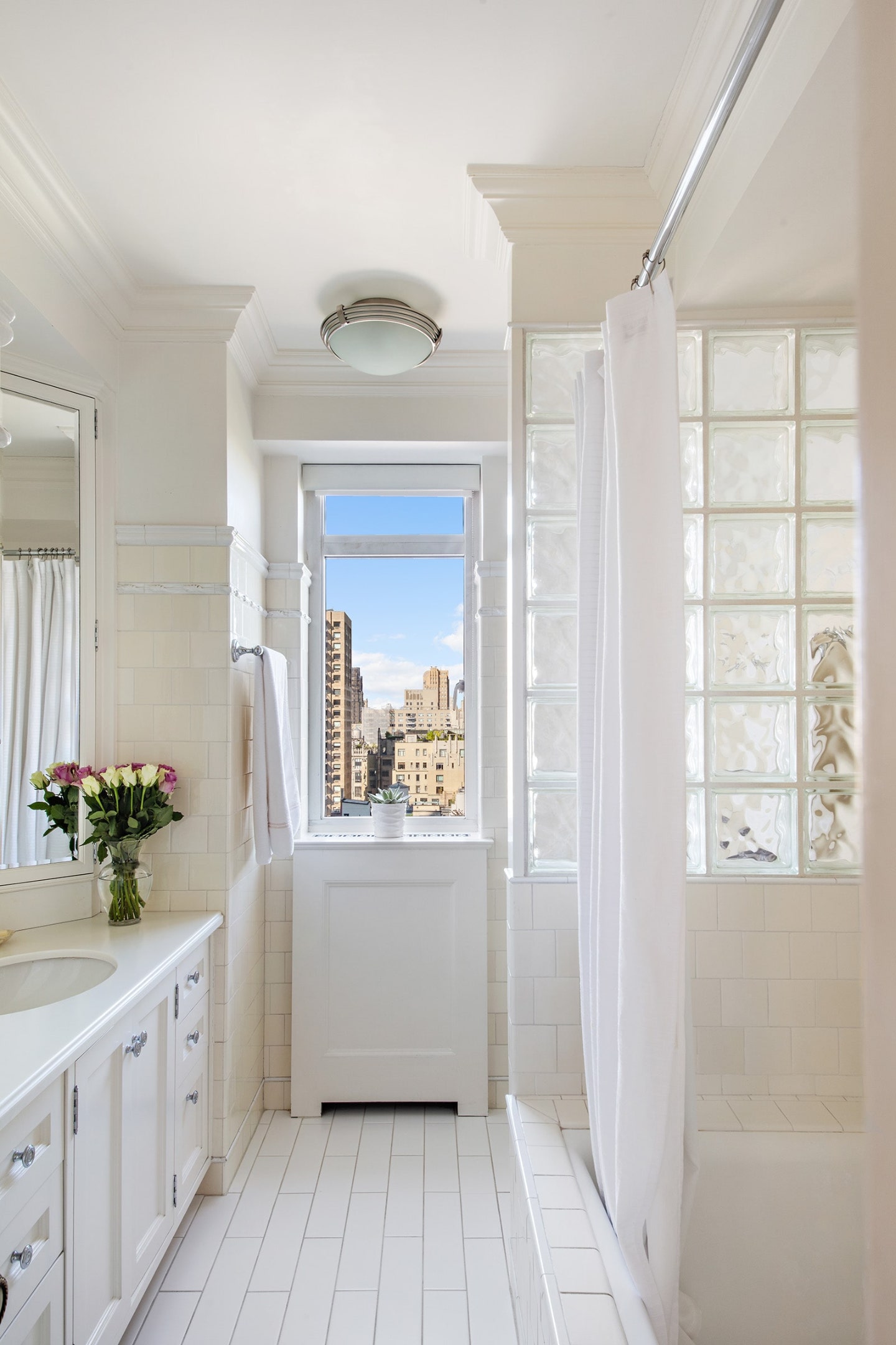 #12 photo, 25 CENTRAL Park W, マンハッタン Lincoln Square , NY 10023