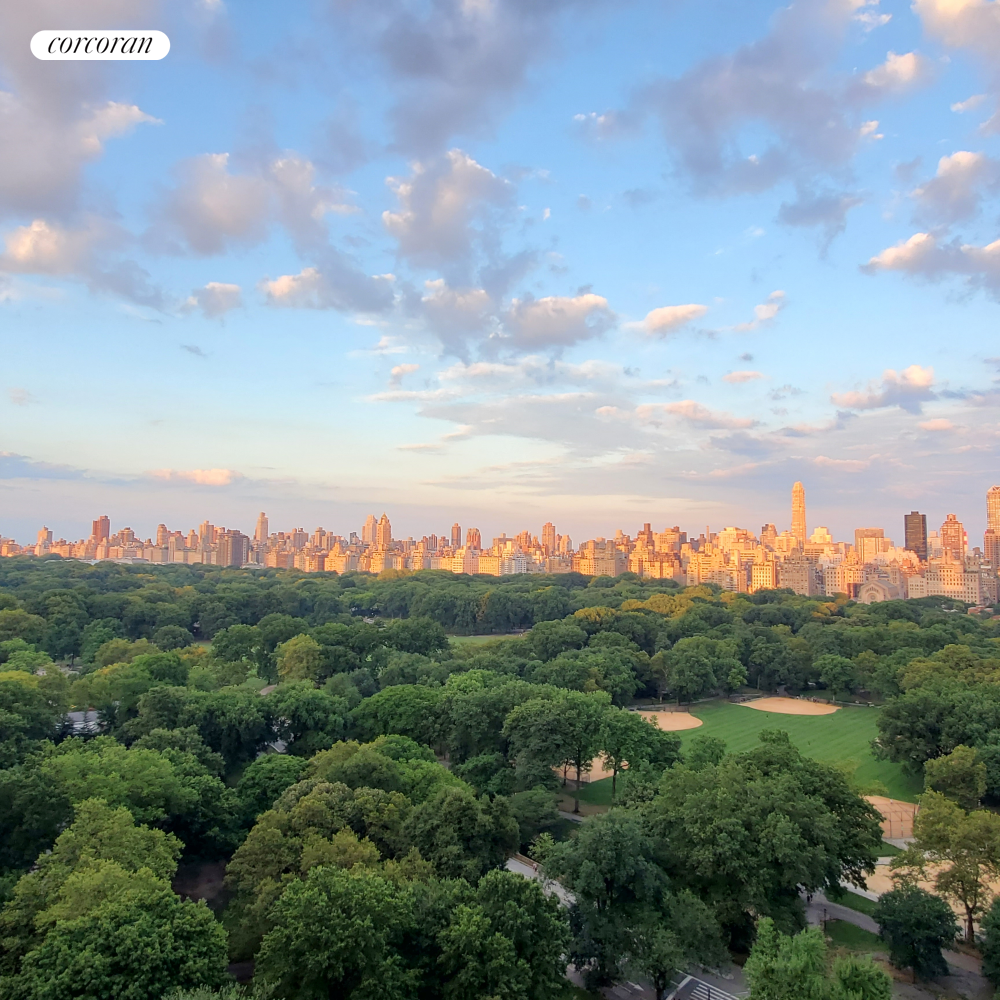 #15 photo, 25 CENTRAL Park W, マンハッタン Lincoln Square , NY 10023