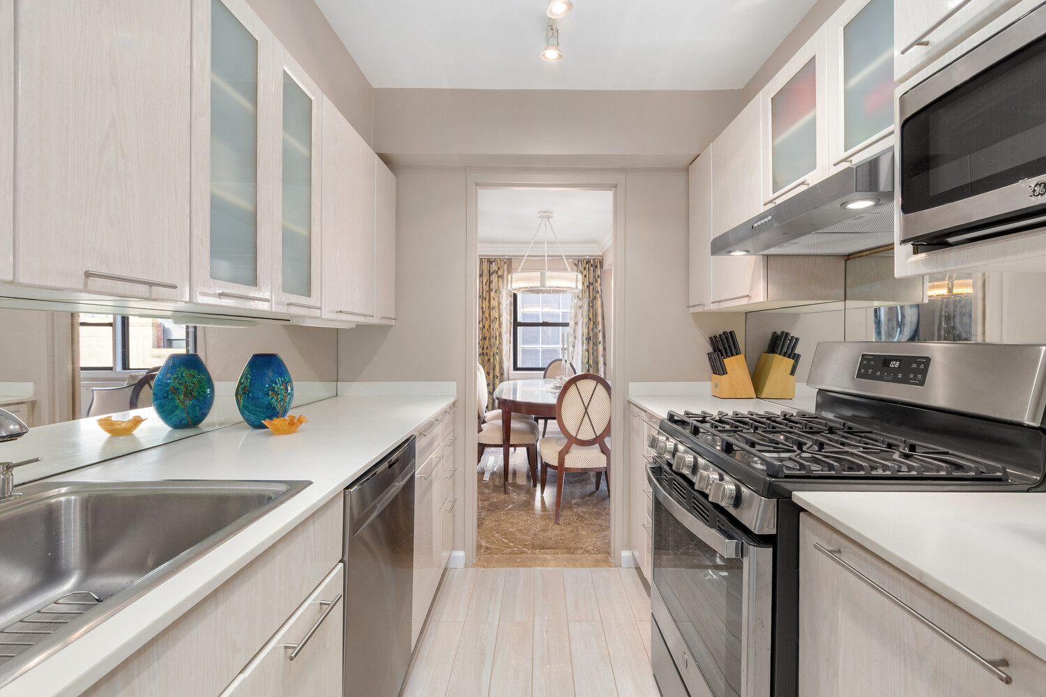 #6 photo, 220 E 67TH Street, マンハッタン Lenox Hill , NY 10065