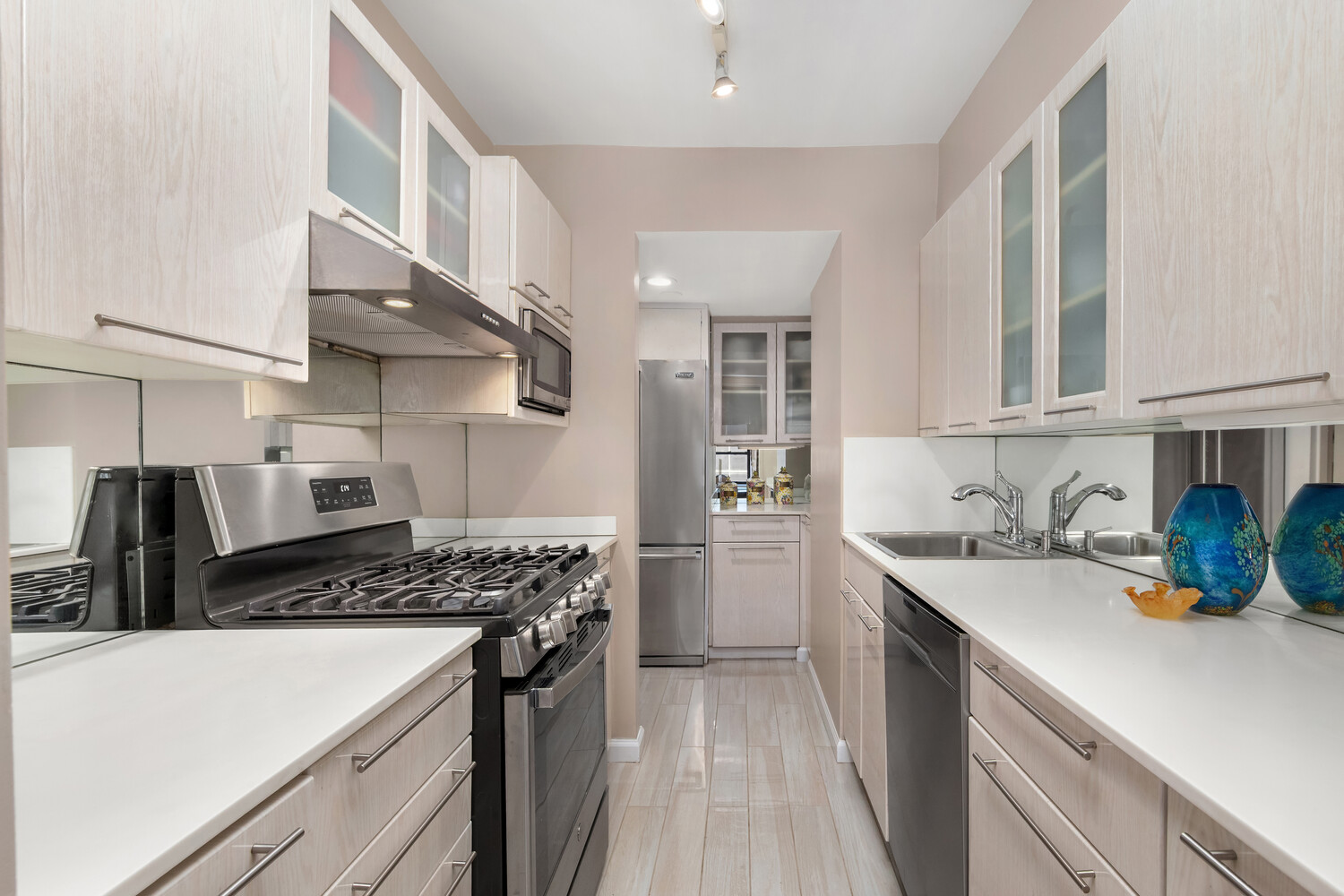 #7 photo, 220 E 67TH Street, マンハッタン Lenox Hill , NY 10065