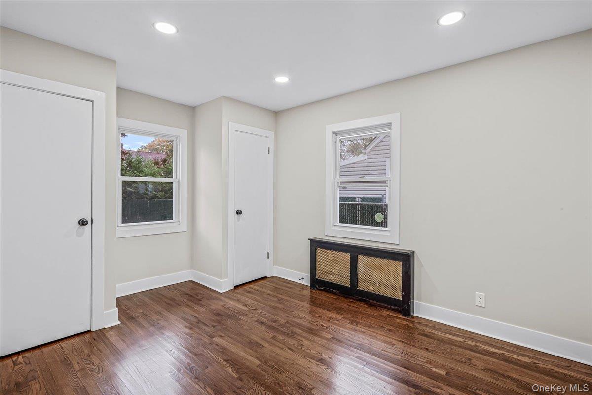 #11 photo, 135 Dietz Street, ナッソー郡 Hempstead , NY 11550