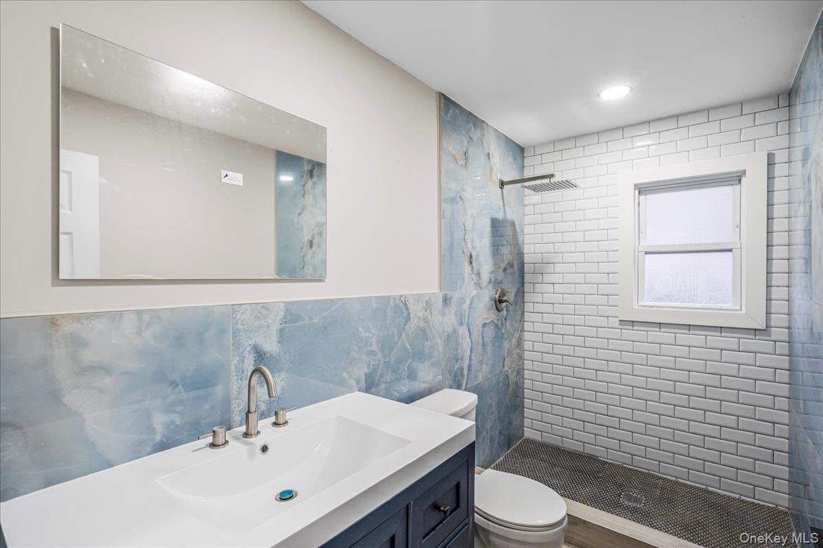 #13 photo, 135 Dietz Street, ナッソー郡 Hempstead , NY 11550