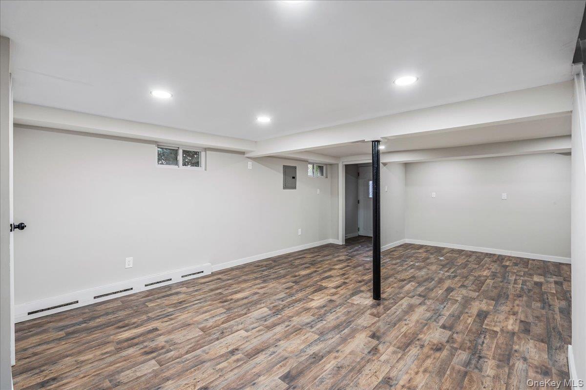 #15 photo, 135 Dietz Street, ナッソー郡 Hempstead , NY 11550