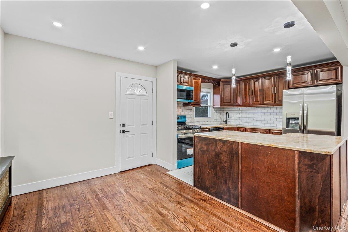 #8 photo, 135 Dietz Street, ナッソー郡 Hempstead , NY 11550