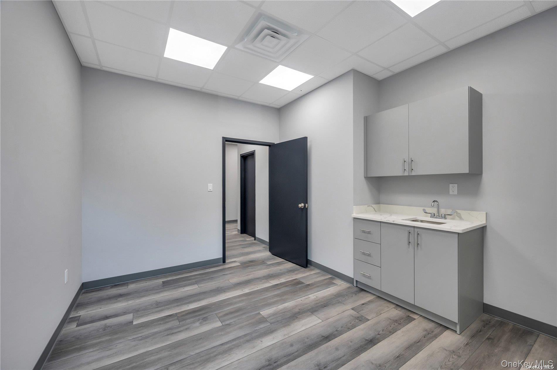 #18 photo, 241 E Shore Road, ナッソー郡 Great Neck , NY 11023