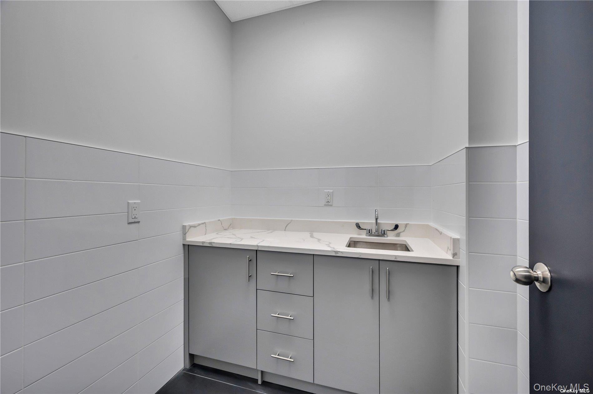 #19 photo, 241 E Shore Road, ナッソー郡 Great Neck , NY 11023