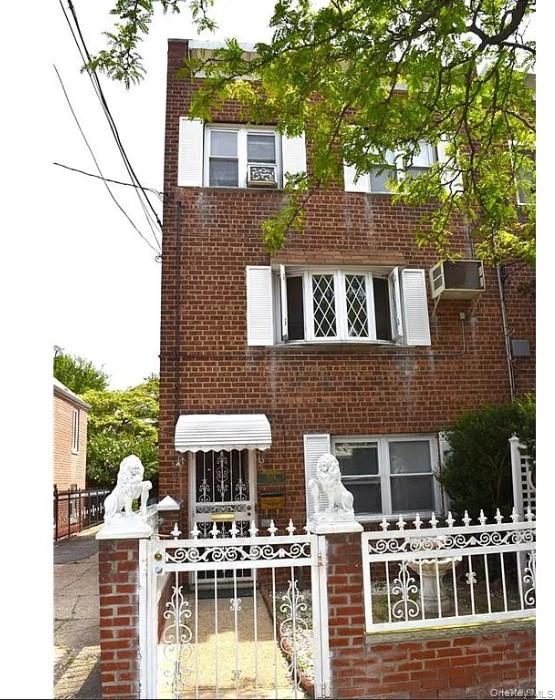 #18 photo, 1574 Paulding Avenue, Bronx , NY 10462