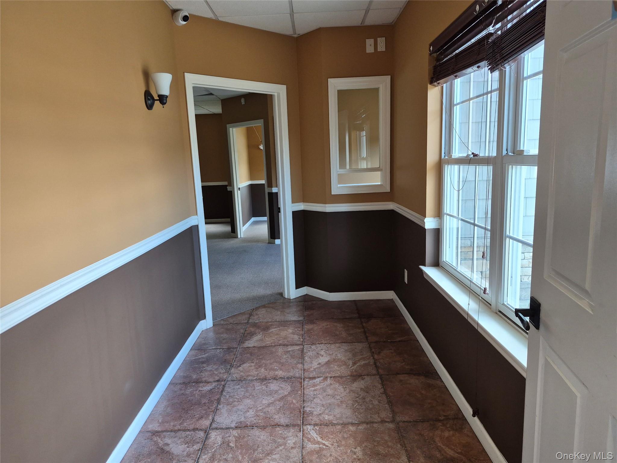 #4 photo, 2395 Ocean Avenue, サフォーク郡 Ronkonkoma , NY 11779