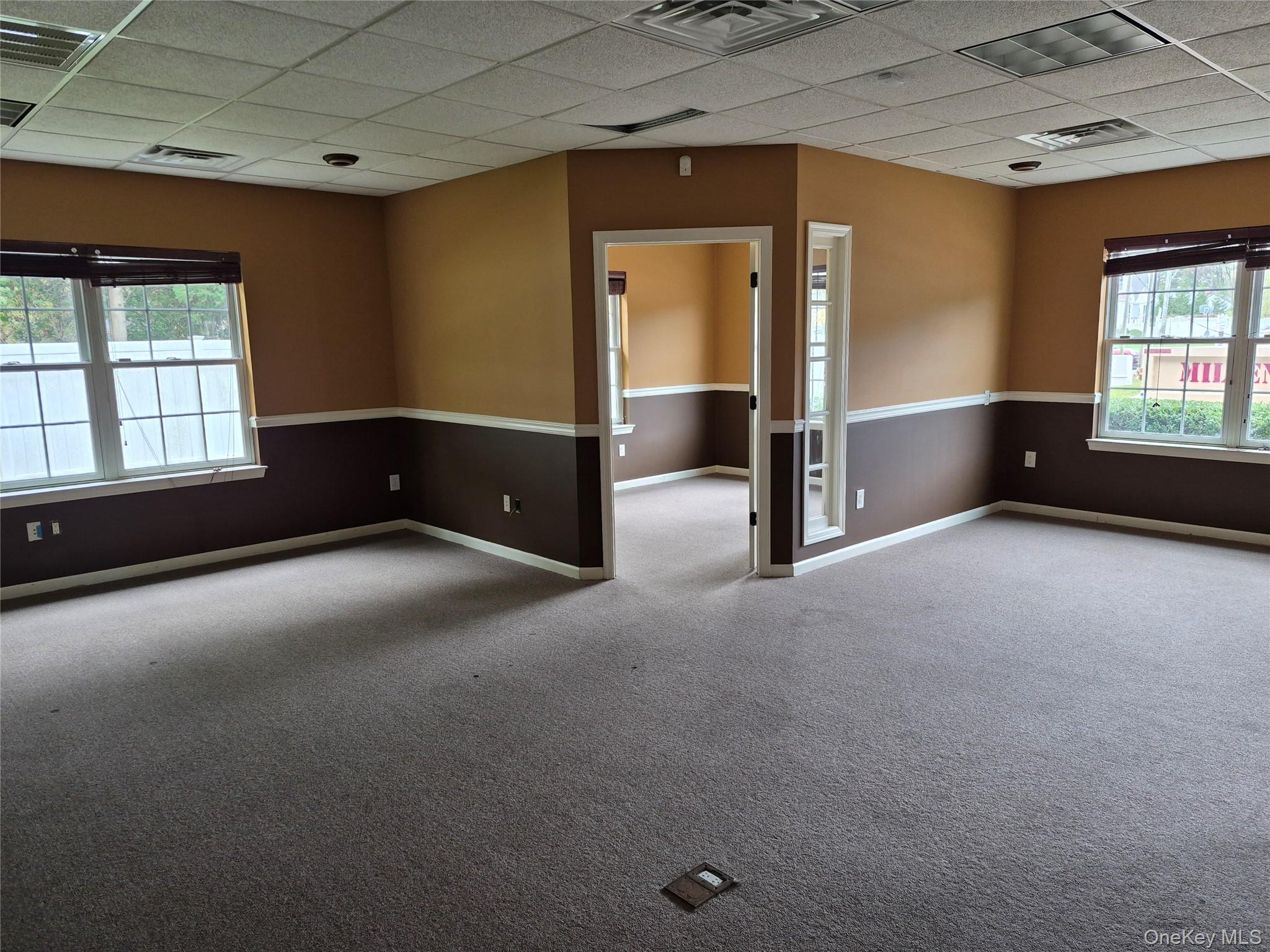 #7 photo, 2395 Ocean Avenue, サフォーク郡 Ronkonkoma , NY 11779