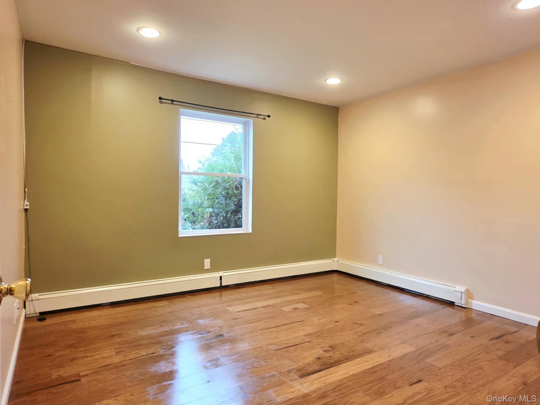 #8 photo, 277 Commack Road, サフォーク郡 Shirley , NY 11967