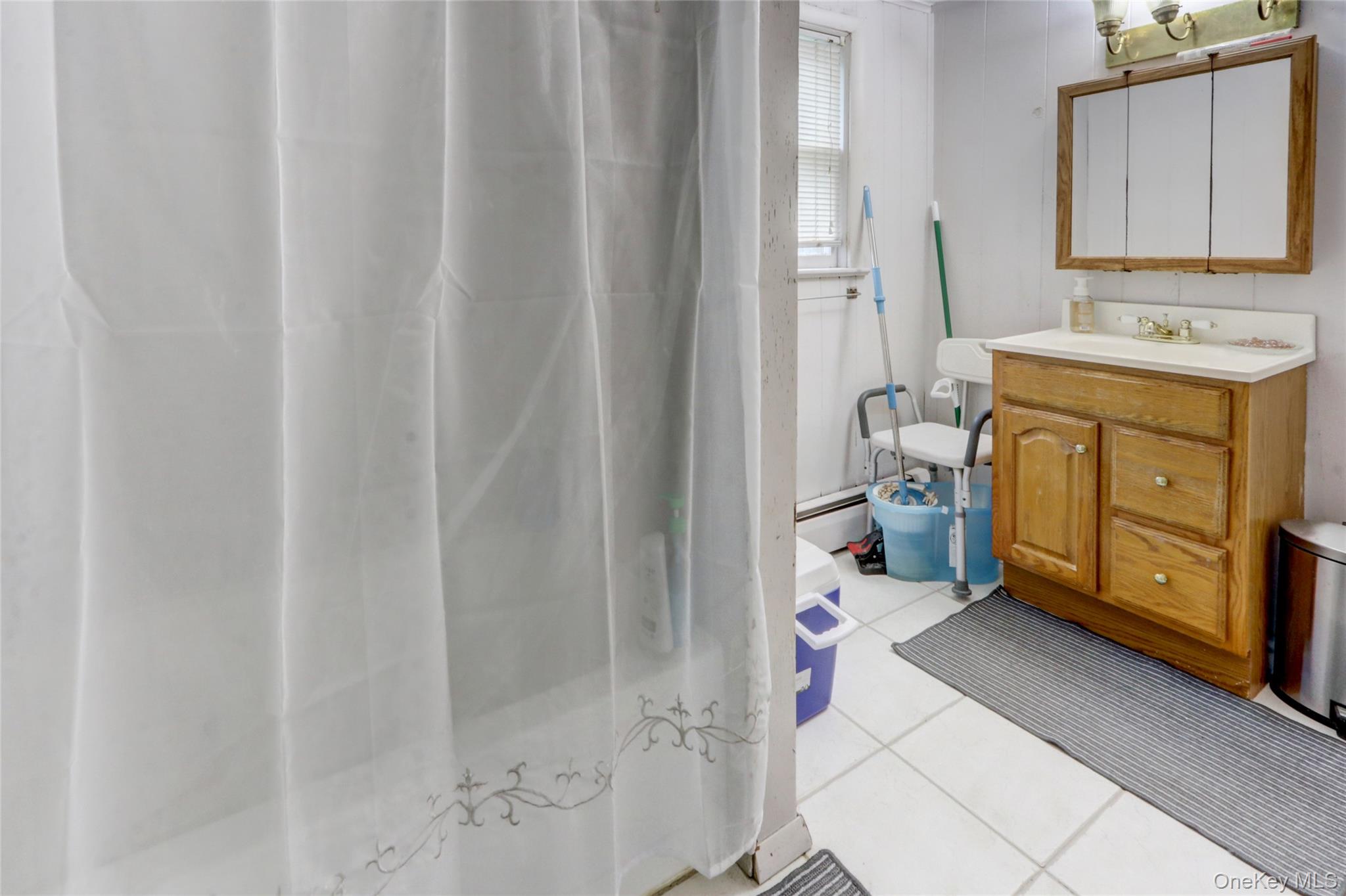 #10 photo, 60 Lincoln Avenue, Sayville , NY 11782